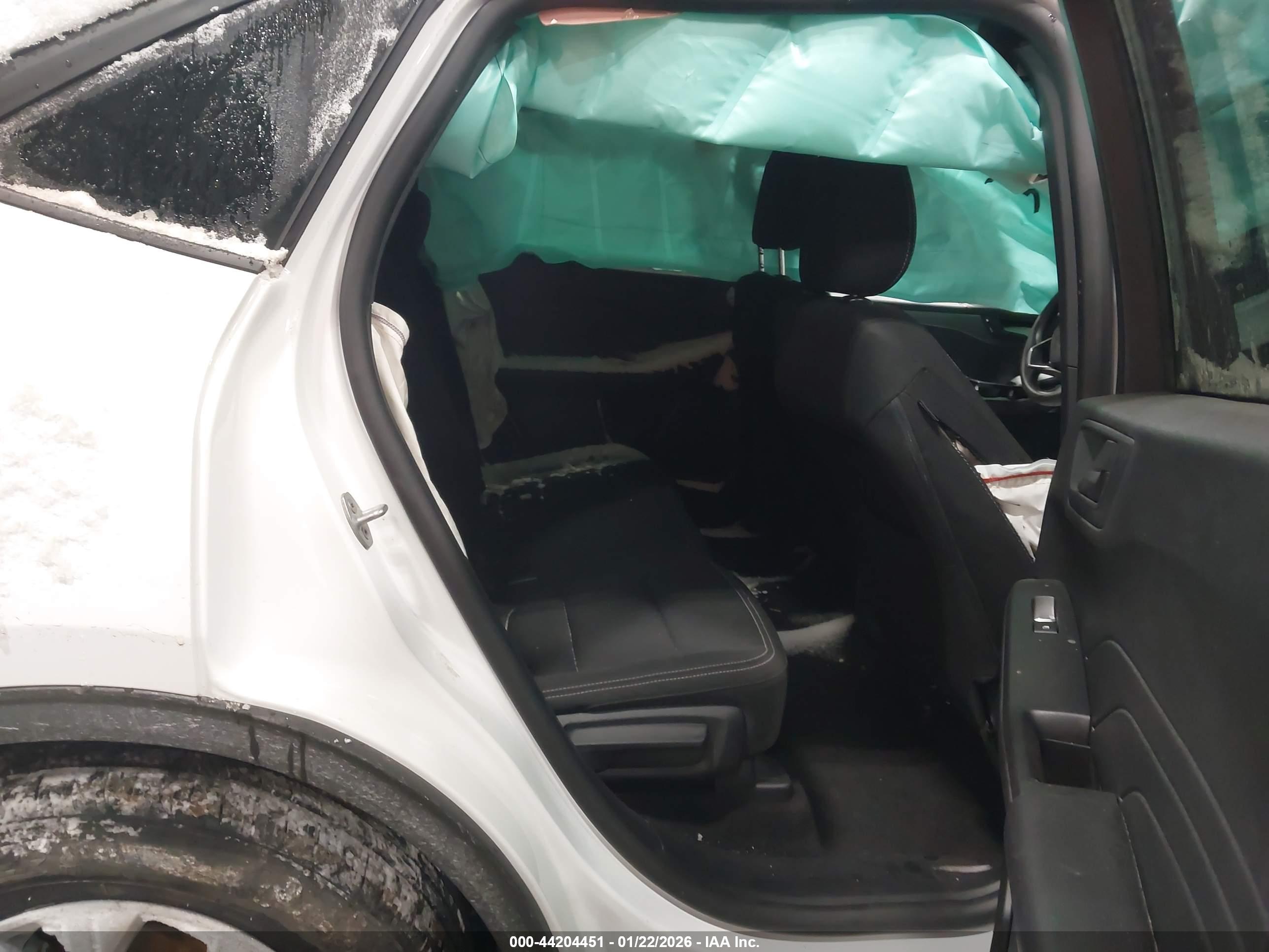 FORD ESCAPE image 8