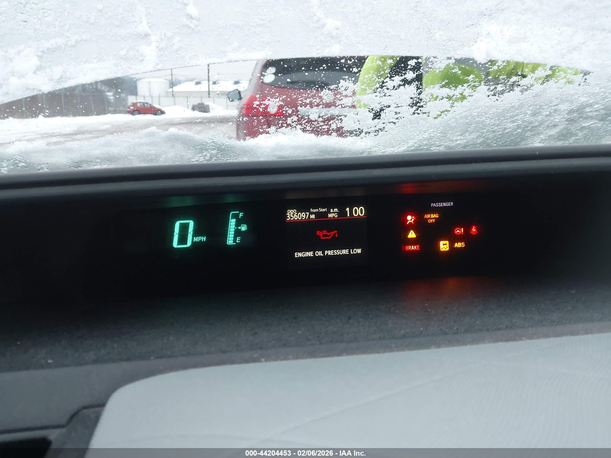 TOYOTA PRIUS image 7