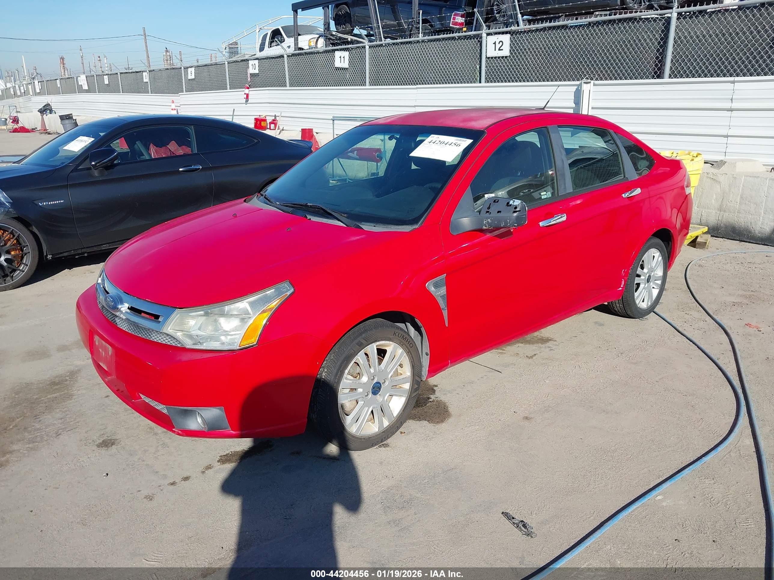 FORD FOCUS image 2