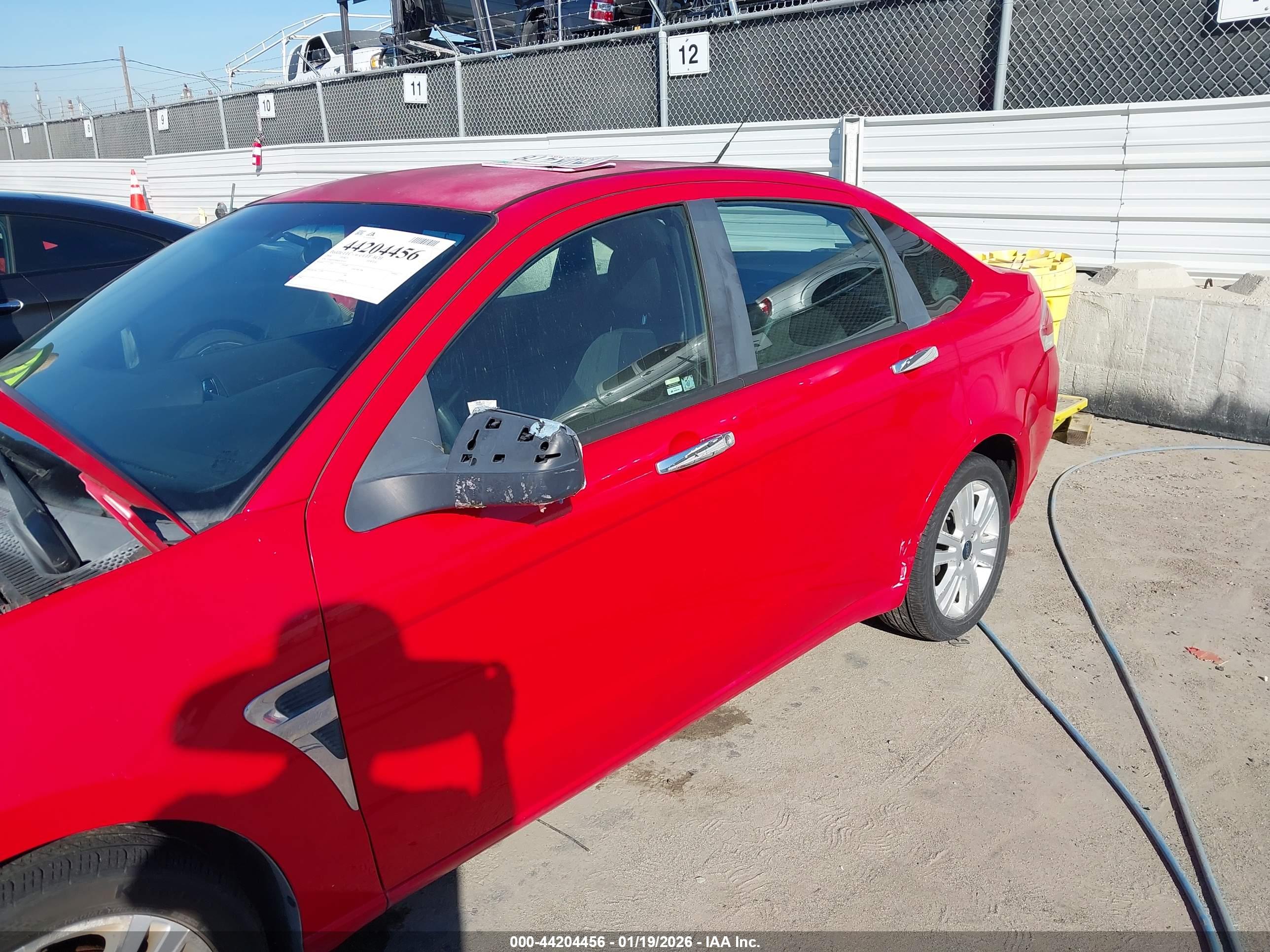 FORD FOCUS image 6