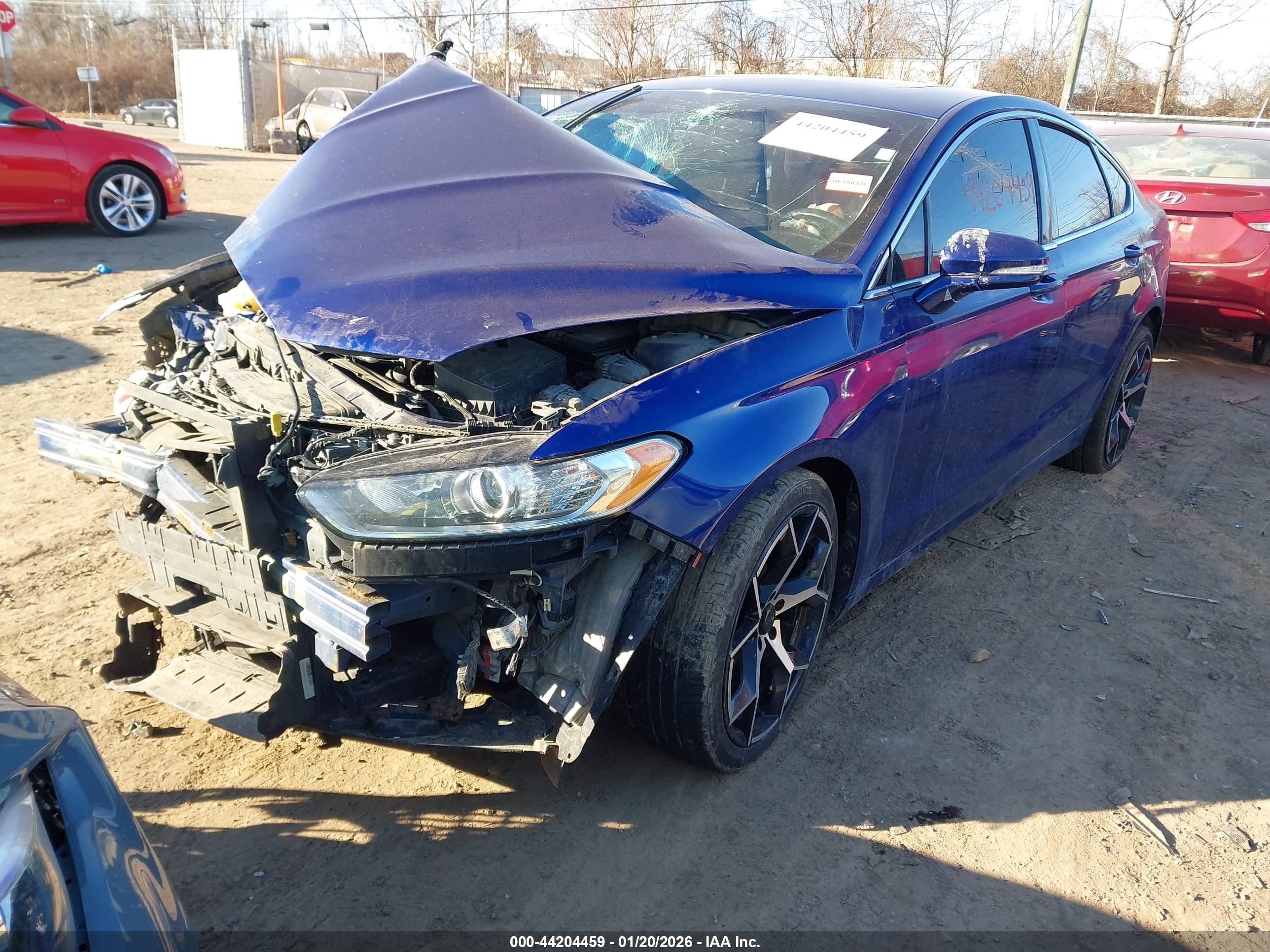 FORD FUSION image 2