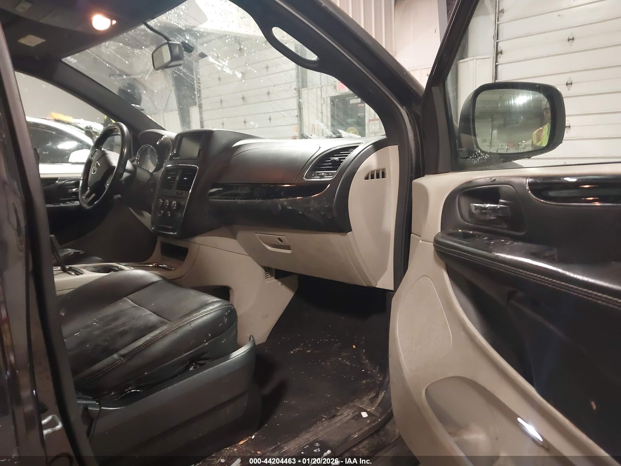 DODGE GRAND image 5