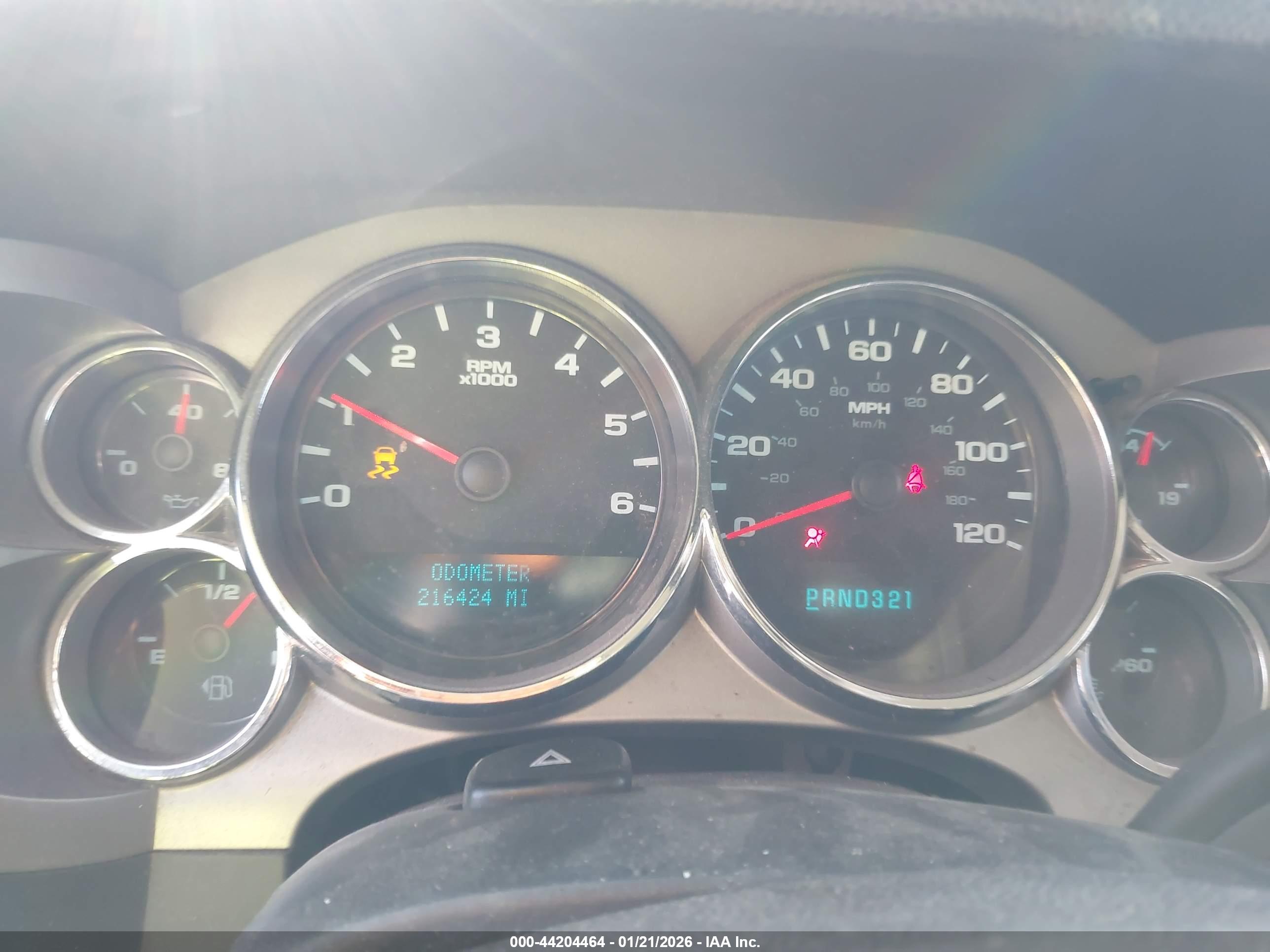 CHEVROLET SILVERADO image 7
