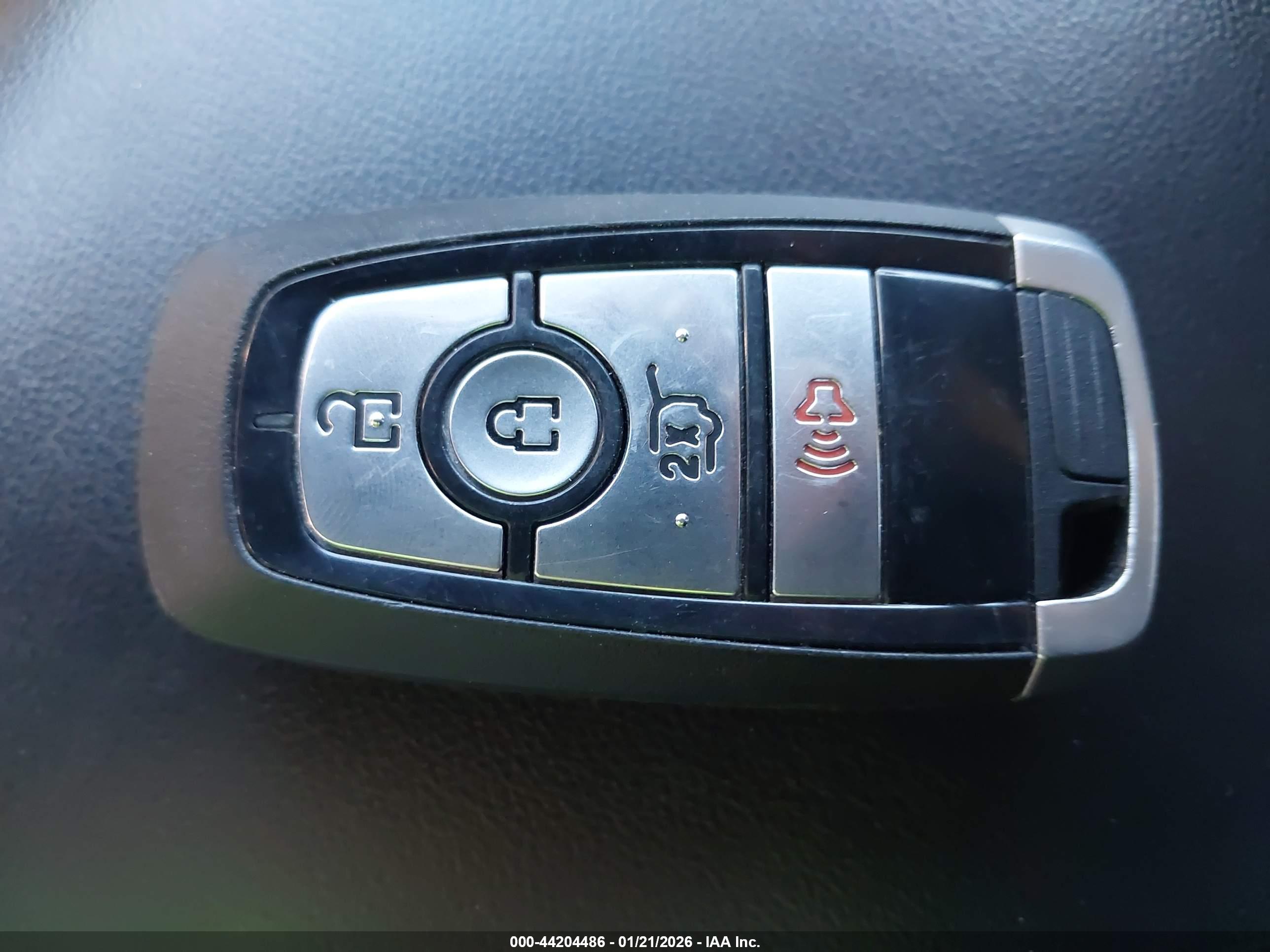 FORD EXPLORER image 11