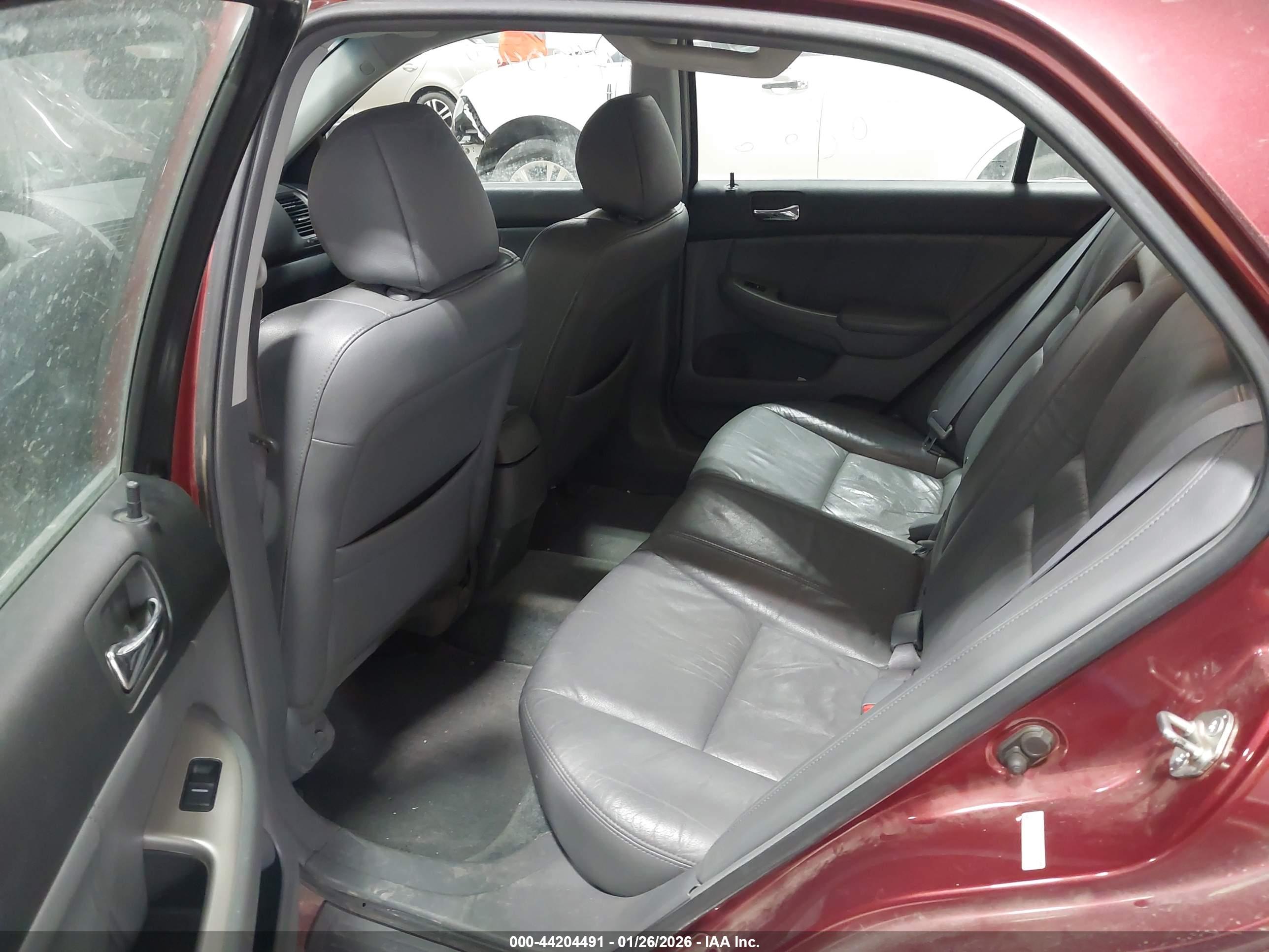 HONDA ACCORD image 8