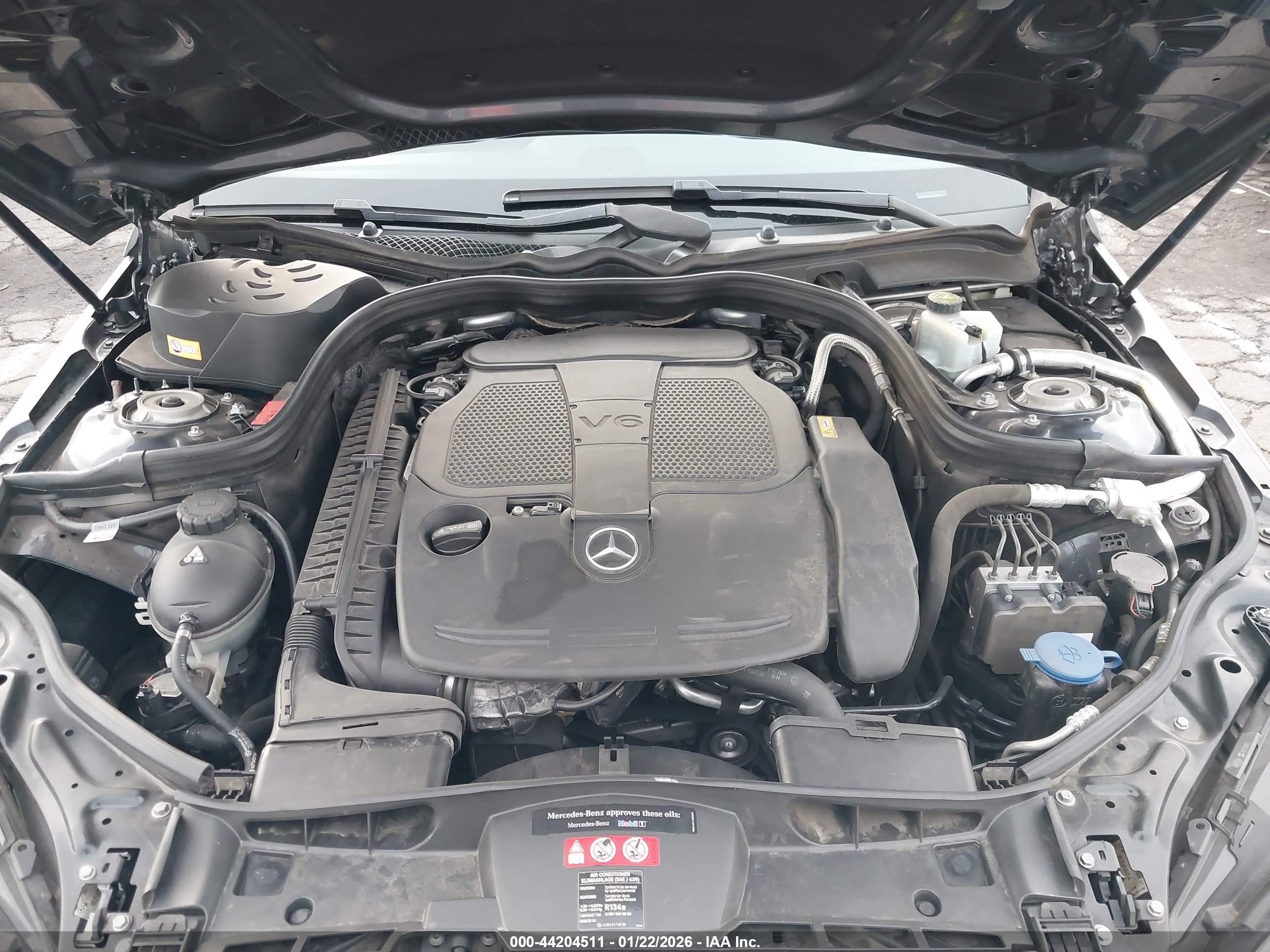 MERCEDES-BENZ E image 10