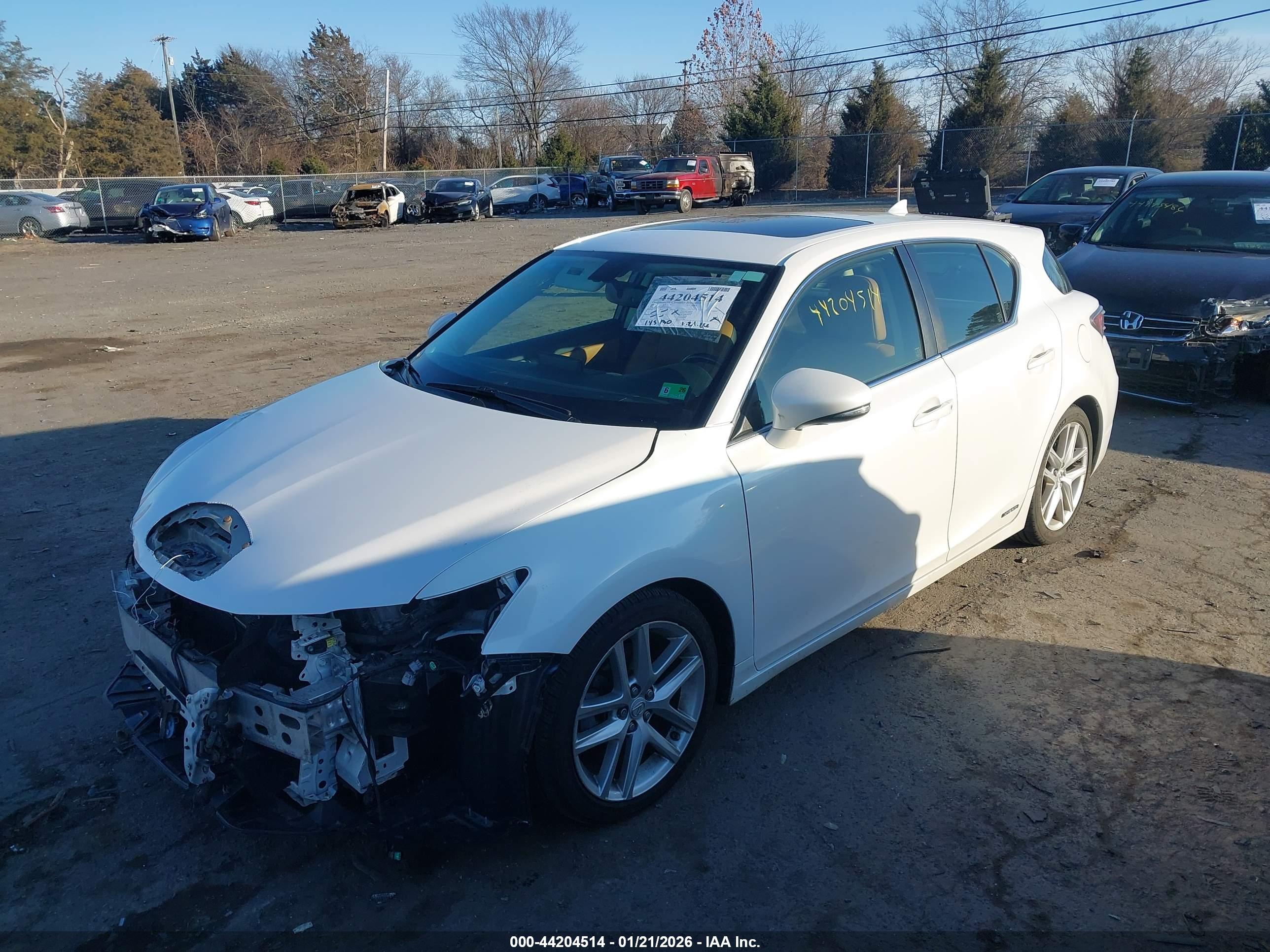 LEXUS CT image 2