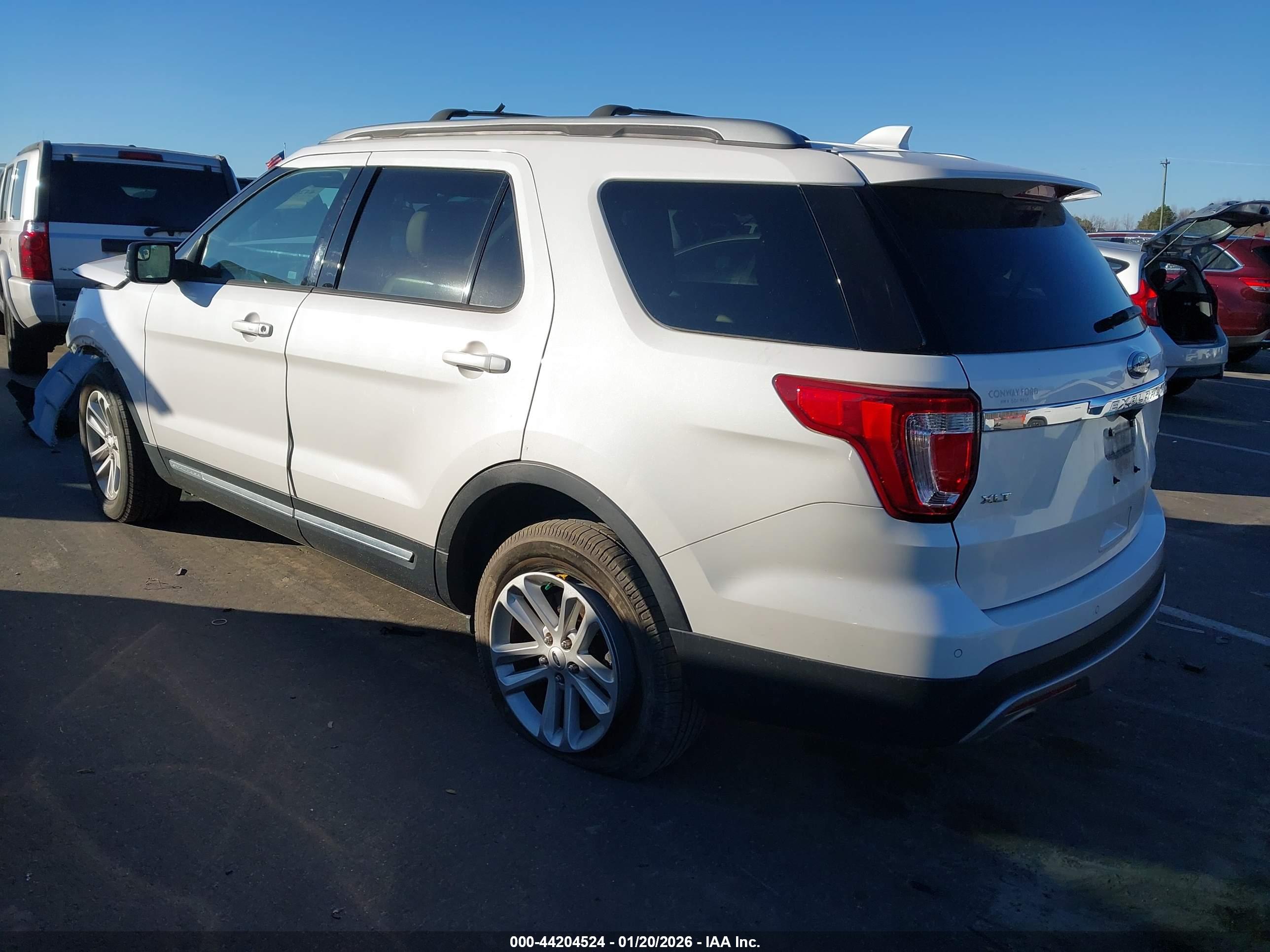 FORD EXPLORER image 3