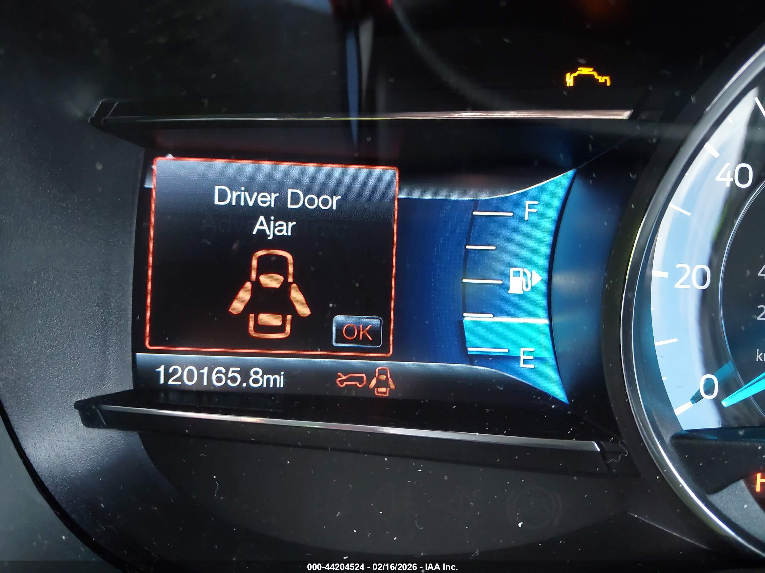 FORD EXPLORER image 7