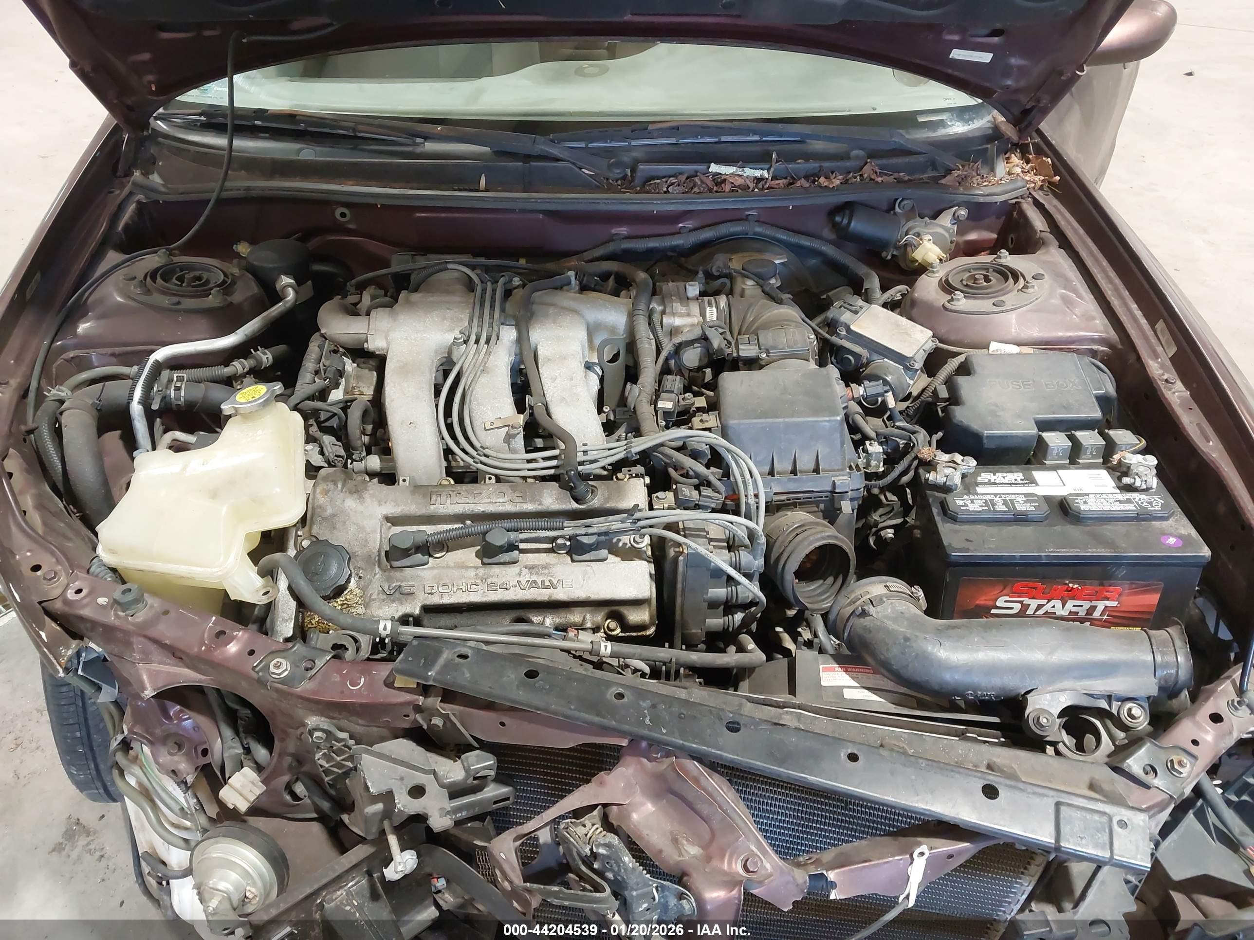 MAZDA 626 image 10