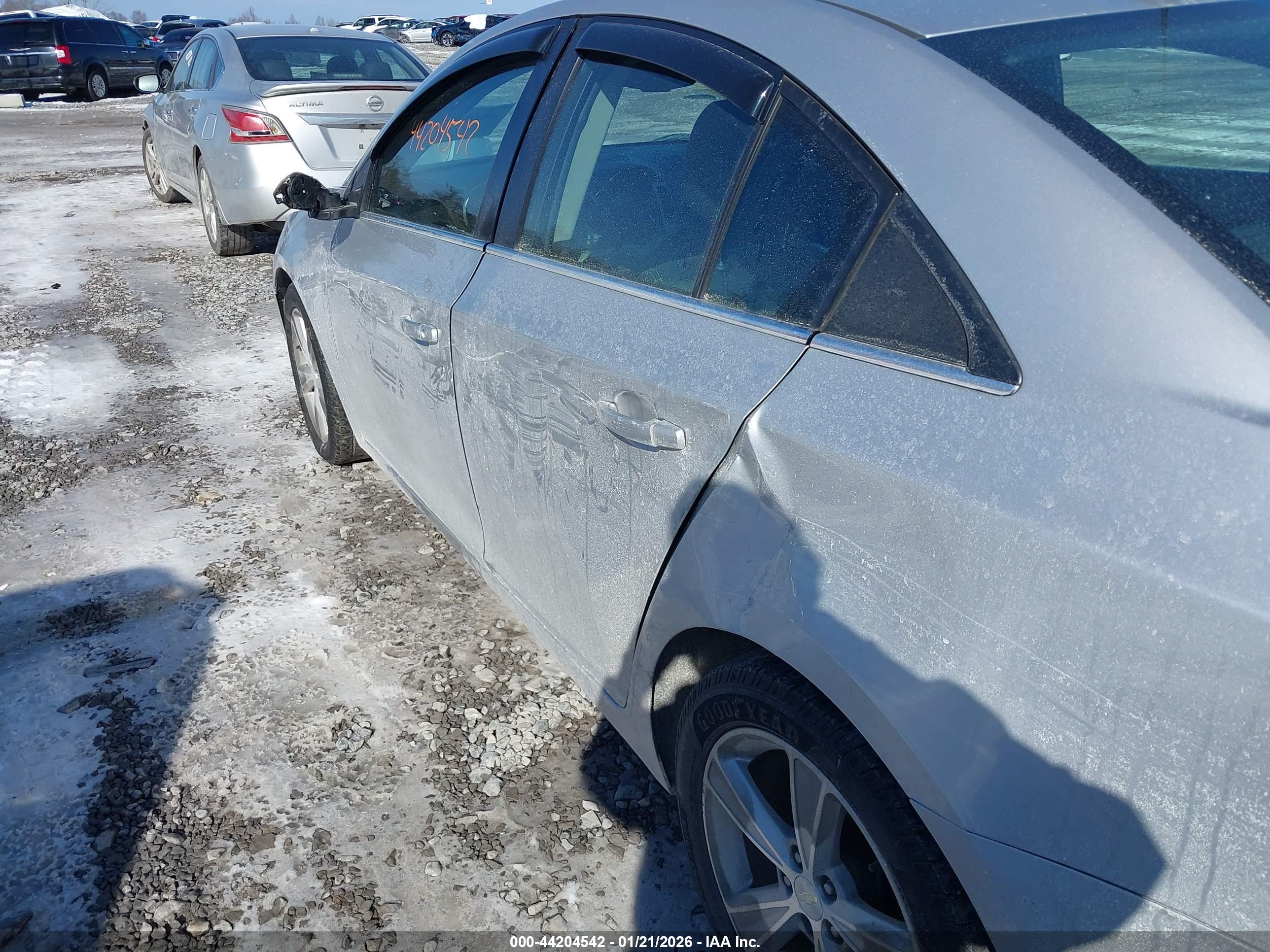 CHEVROLET CRUZE image 6