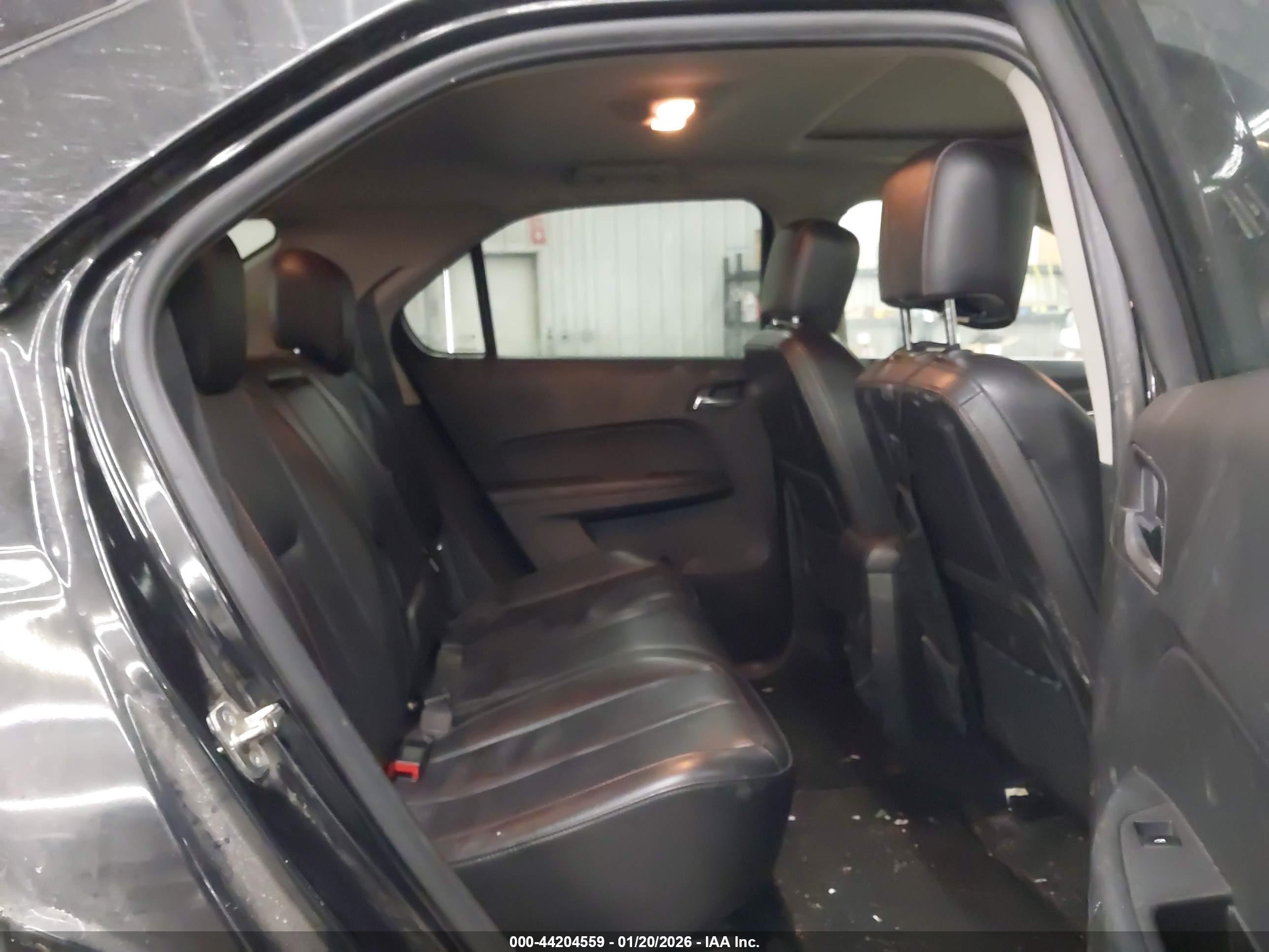 CHEVROLET EQUINOX image 8