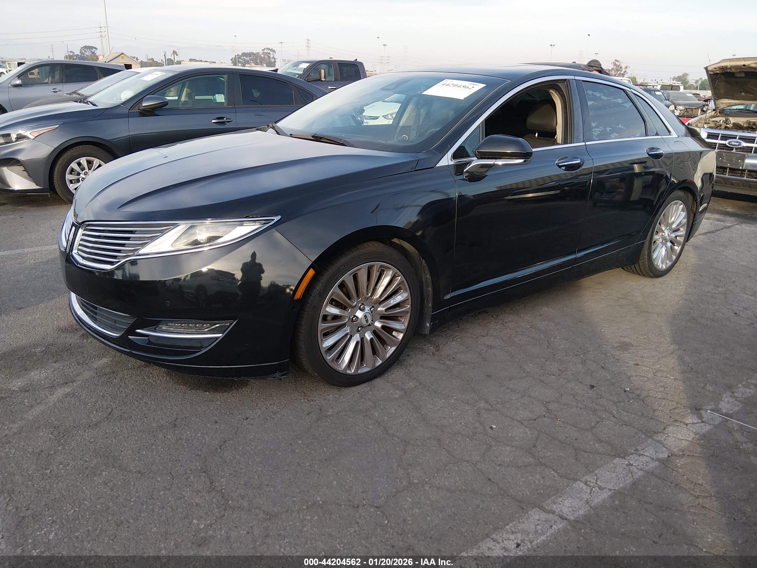 LINCOLN MKZ image 2