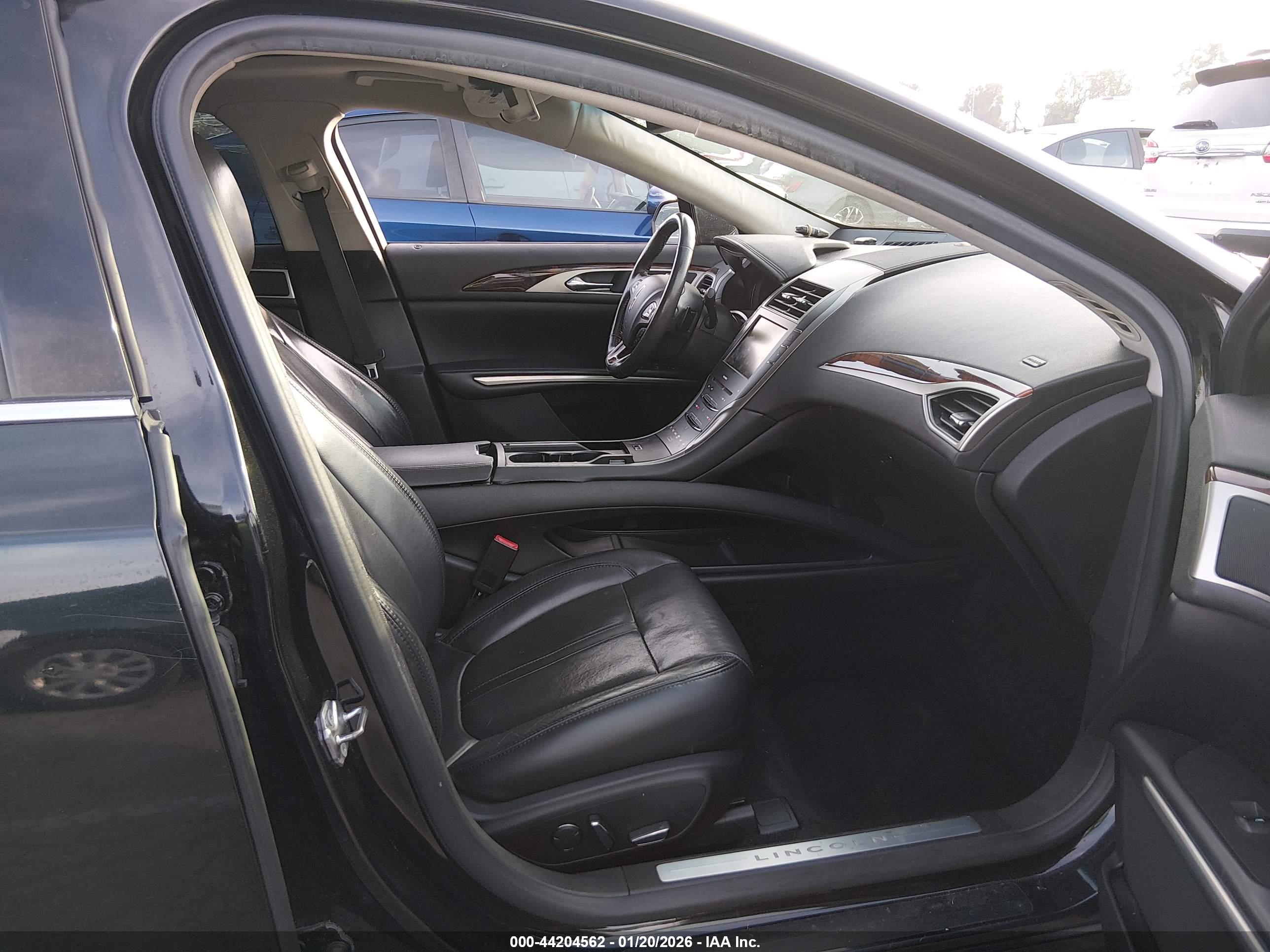LINCOLN MKZ image 5