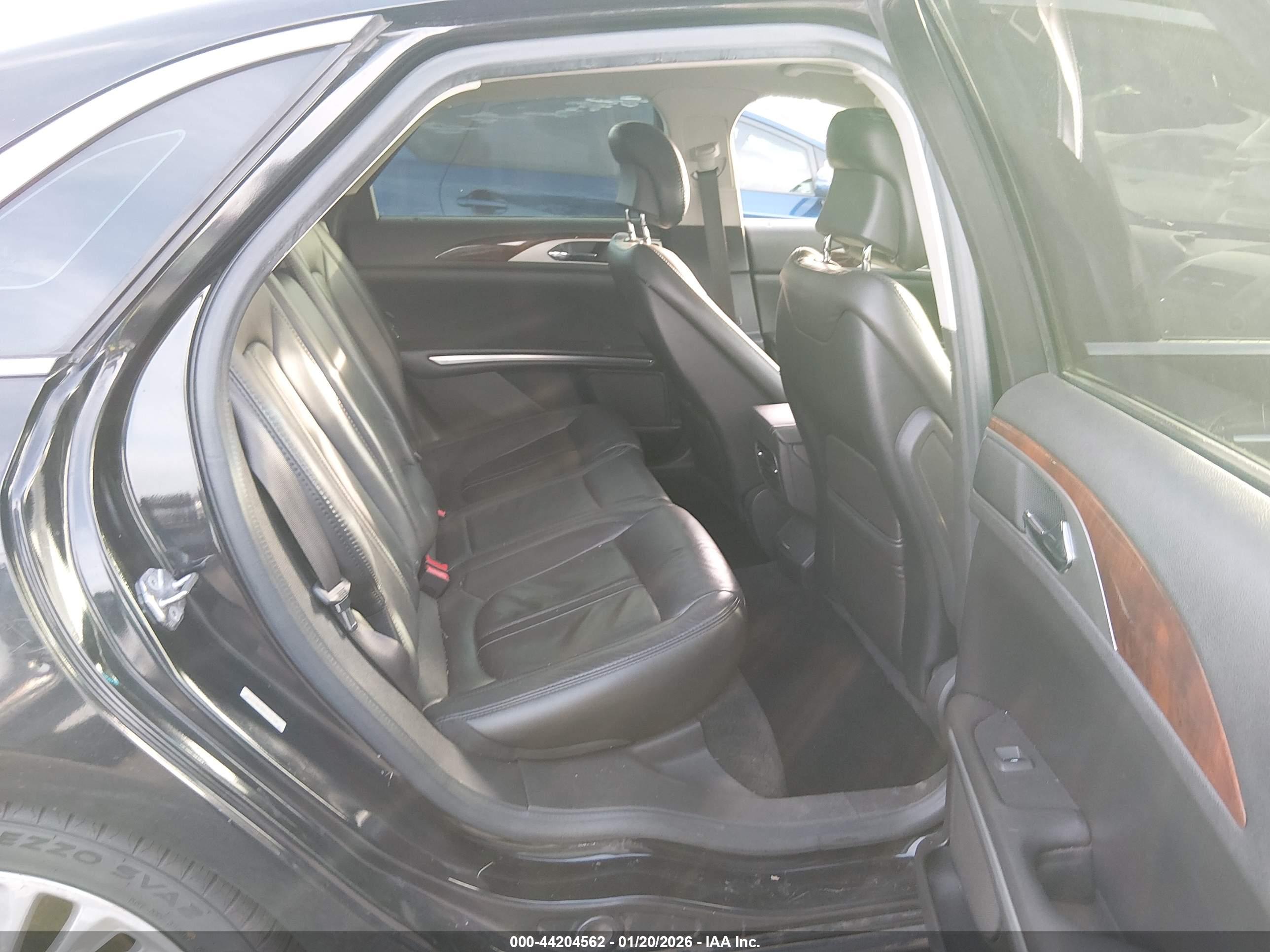 LINCOLN MKZ image 8