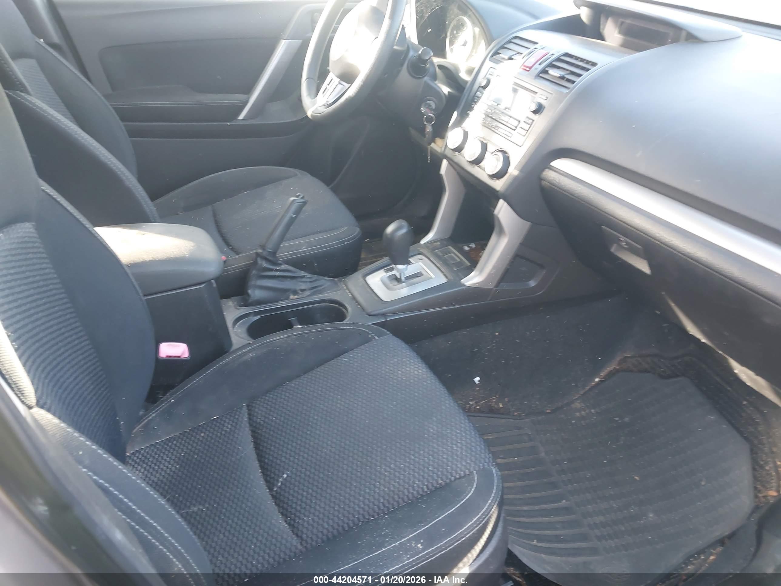 SUBARU FORESTER image 5