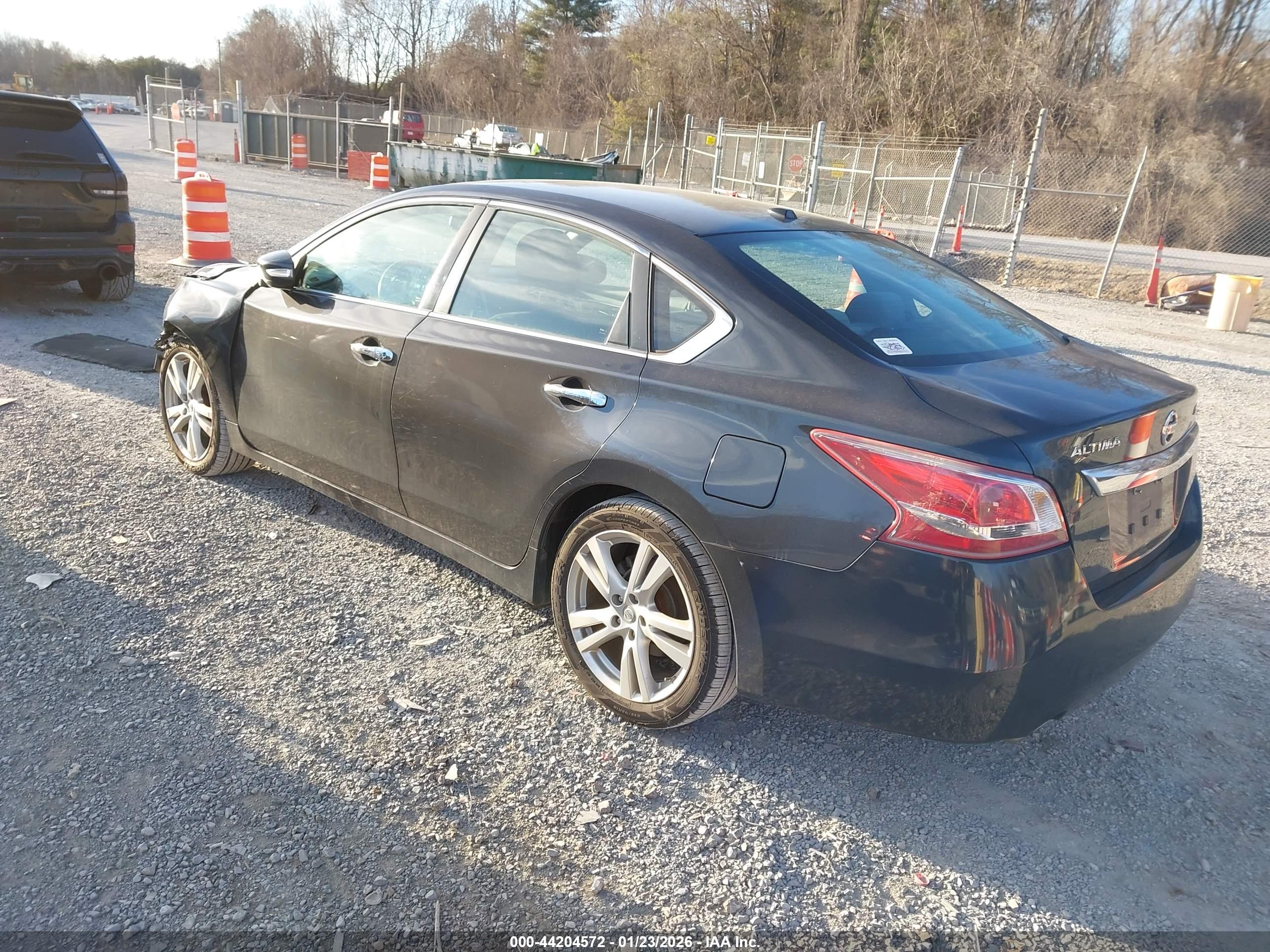 NISSAN ALTIMA image 3