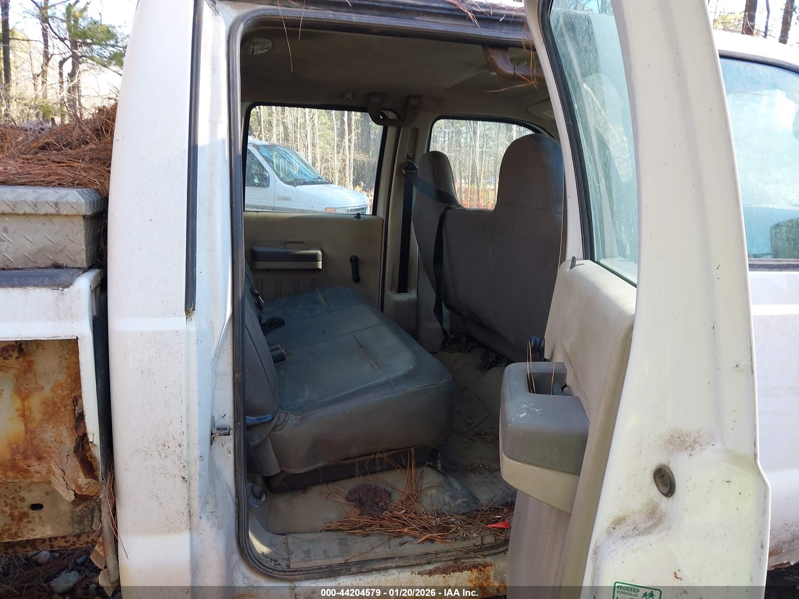 FORD F-250 image 8