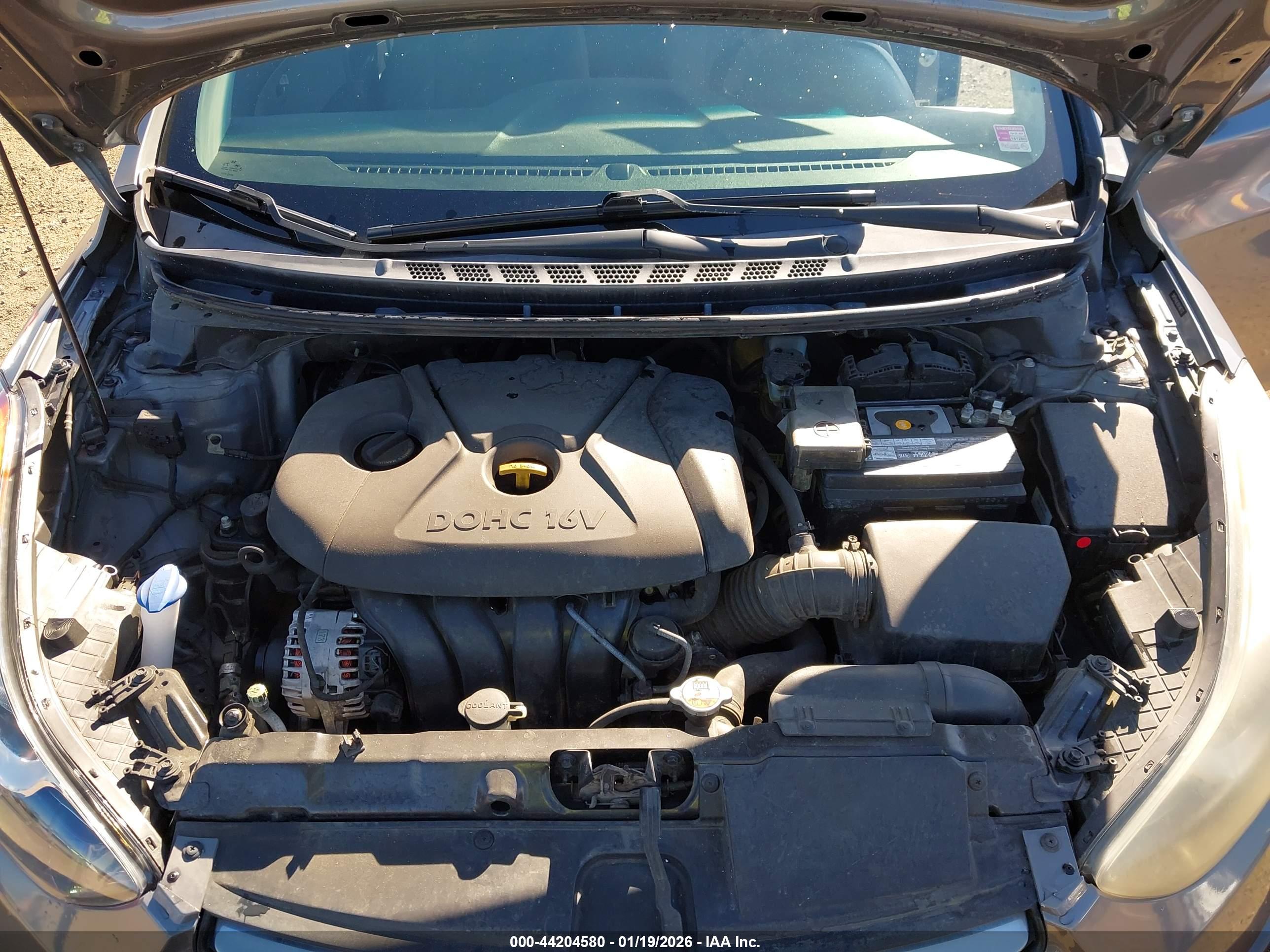 HYUNDAI ELANTRA image 10