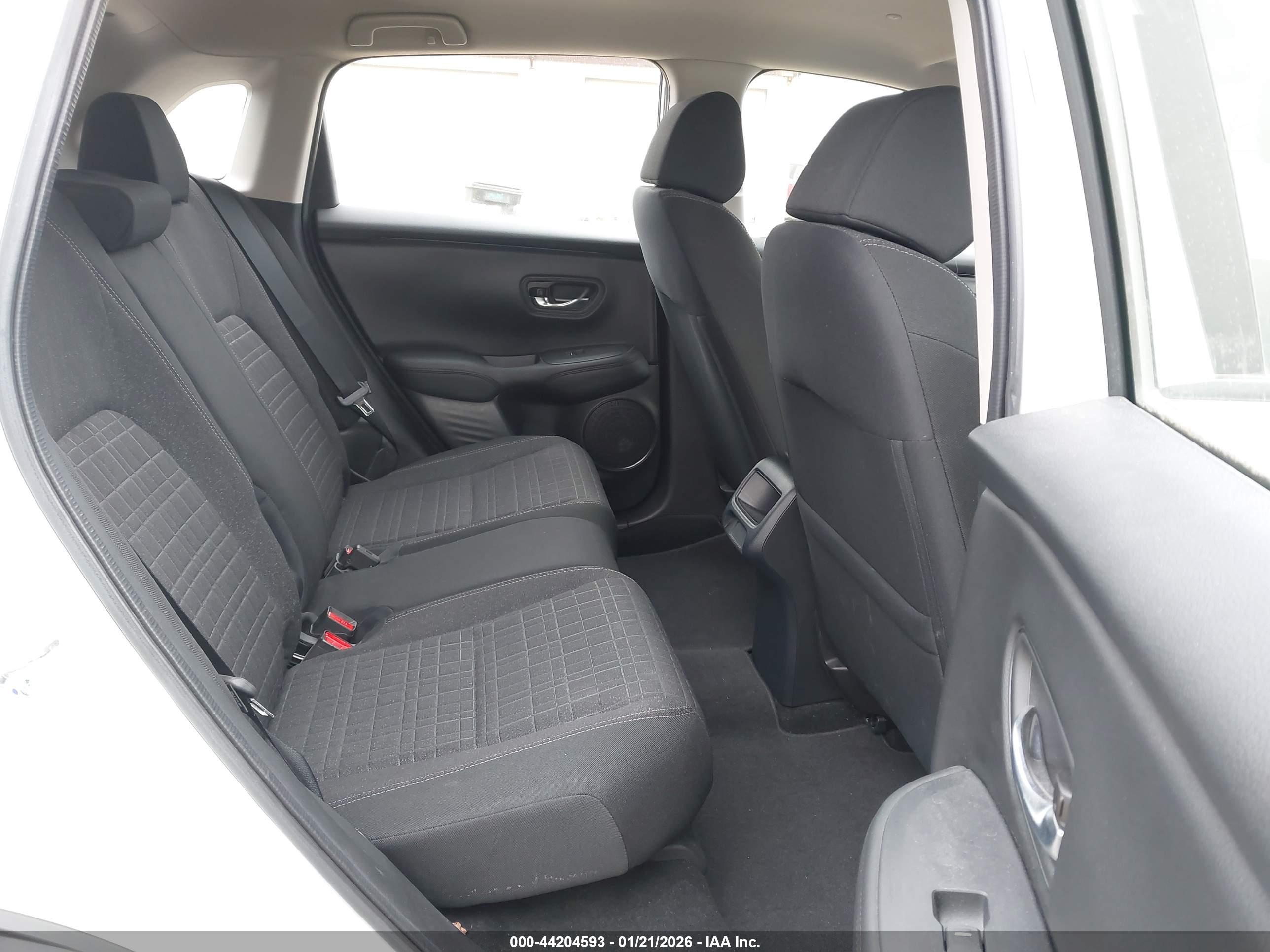 HONDA HR-V image 8