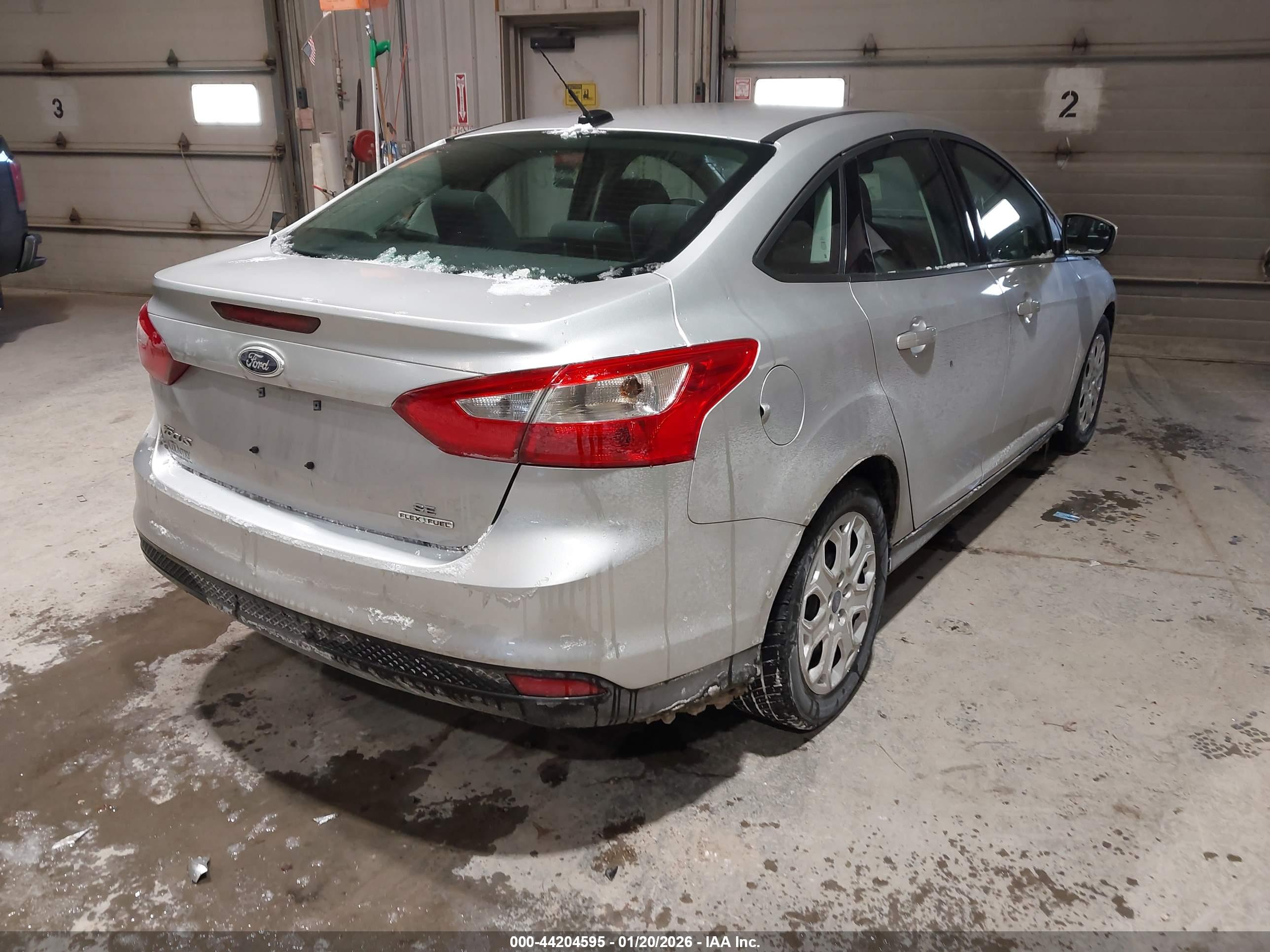FORD FOCUS image 4