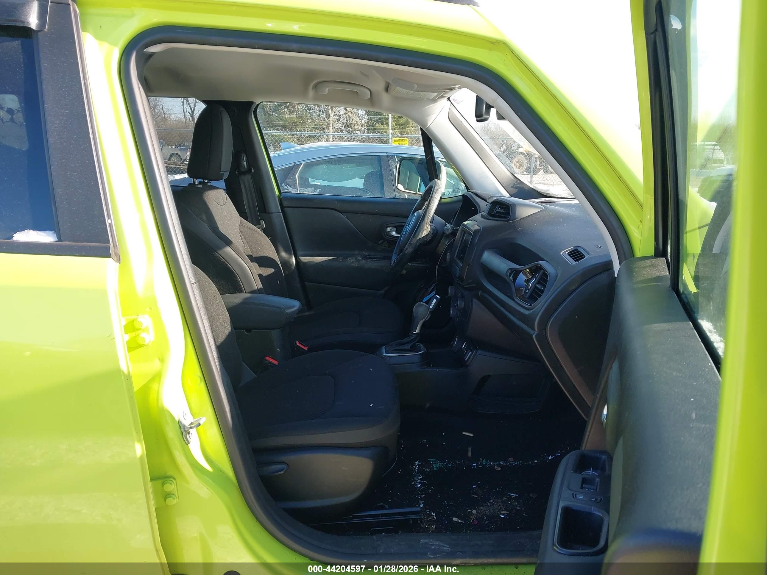 JEEP RENEGADE image 5