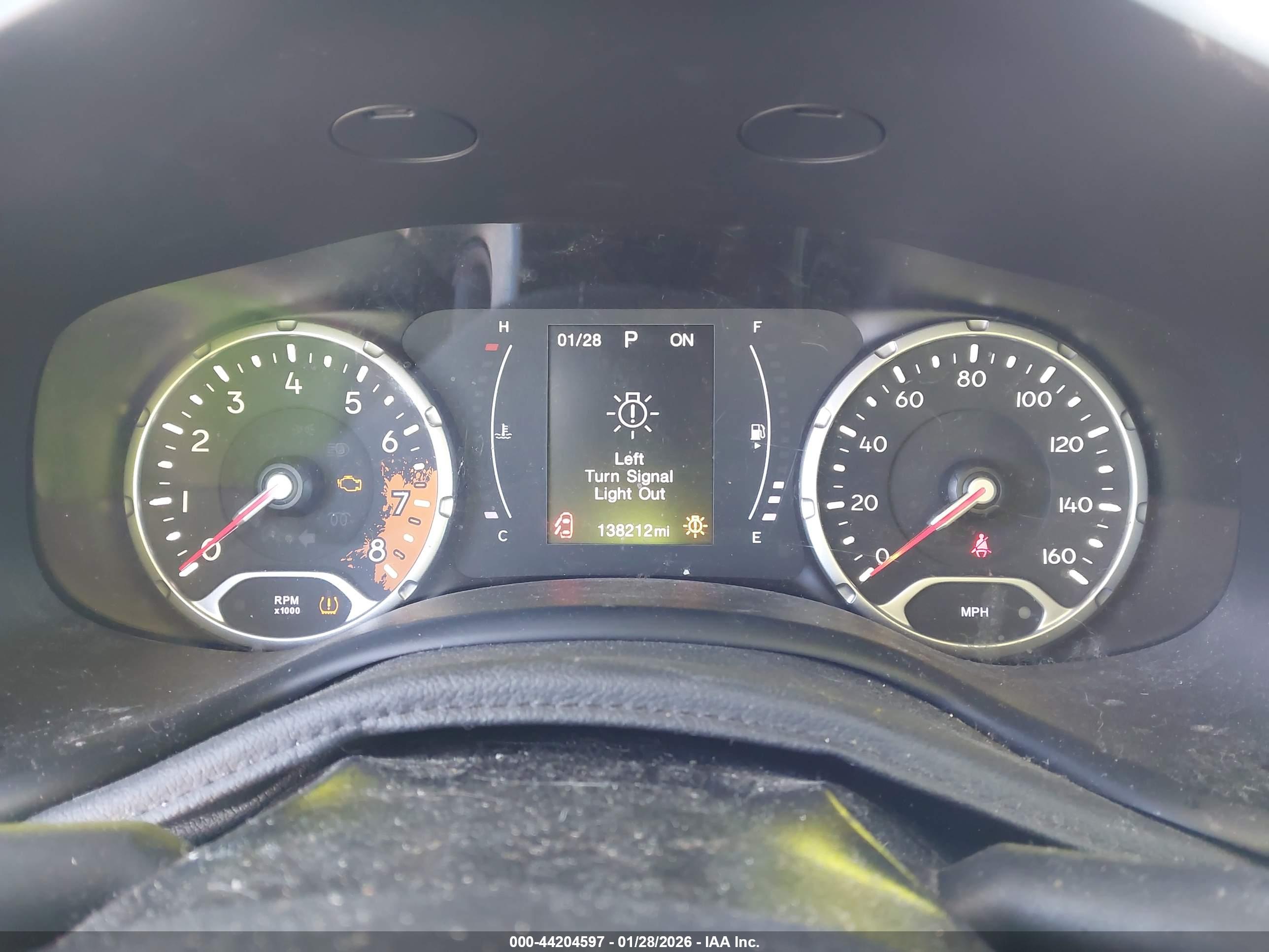 JEEP RENEGADE image 7