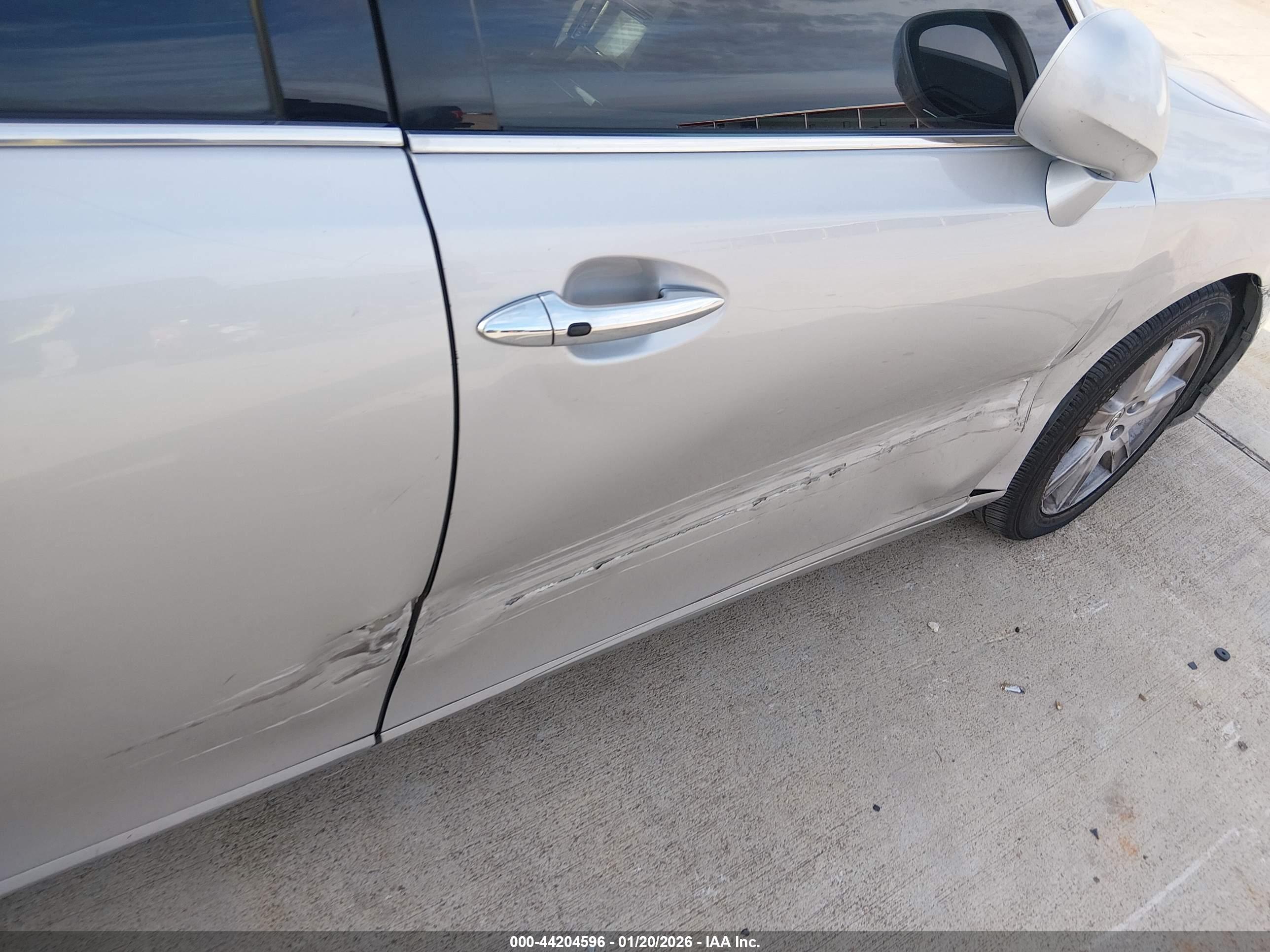 LEXUS ES image 6