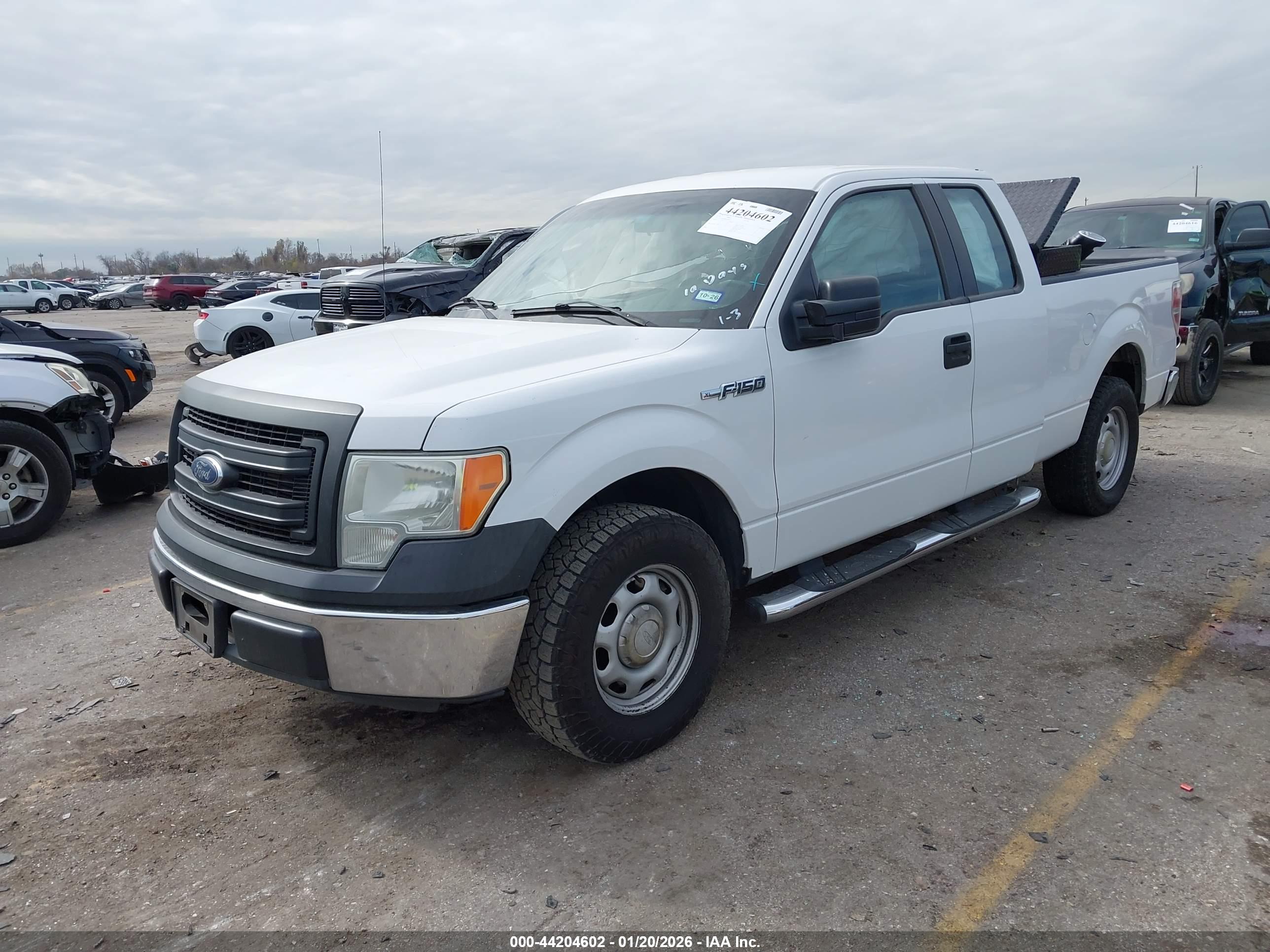 FORD F-150 image 2