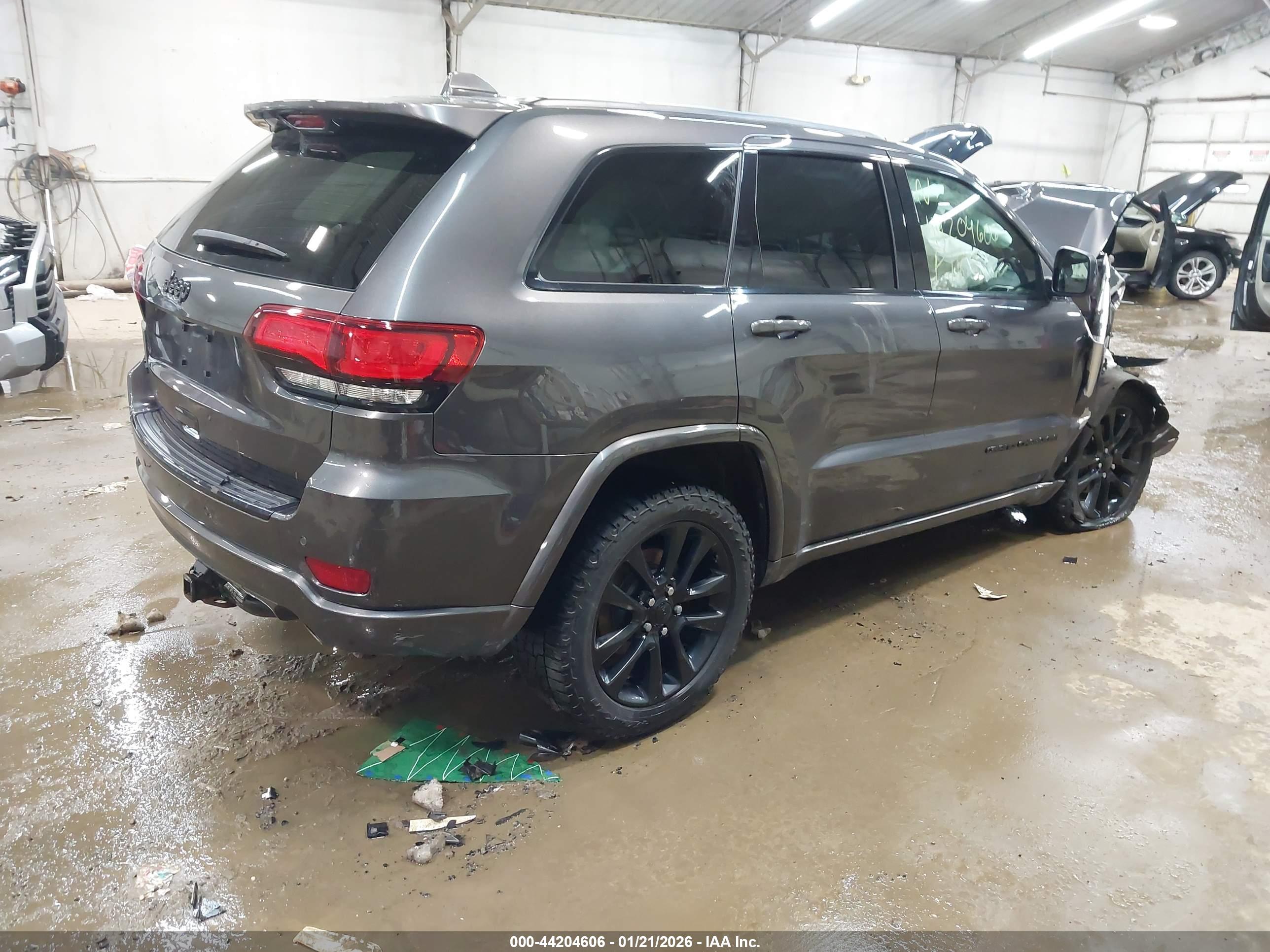 JEEP GRAND image 4