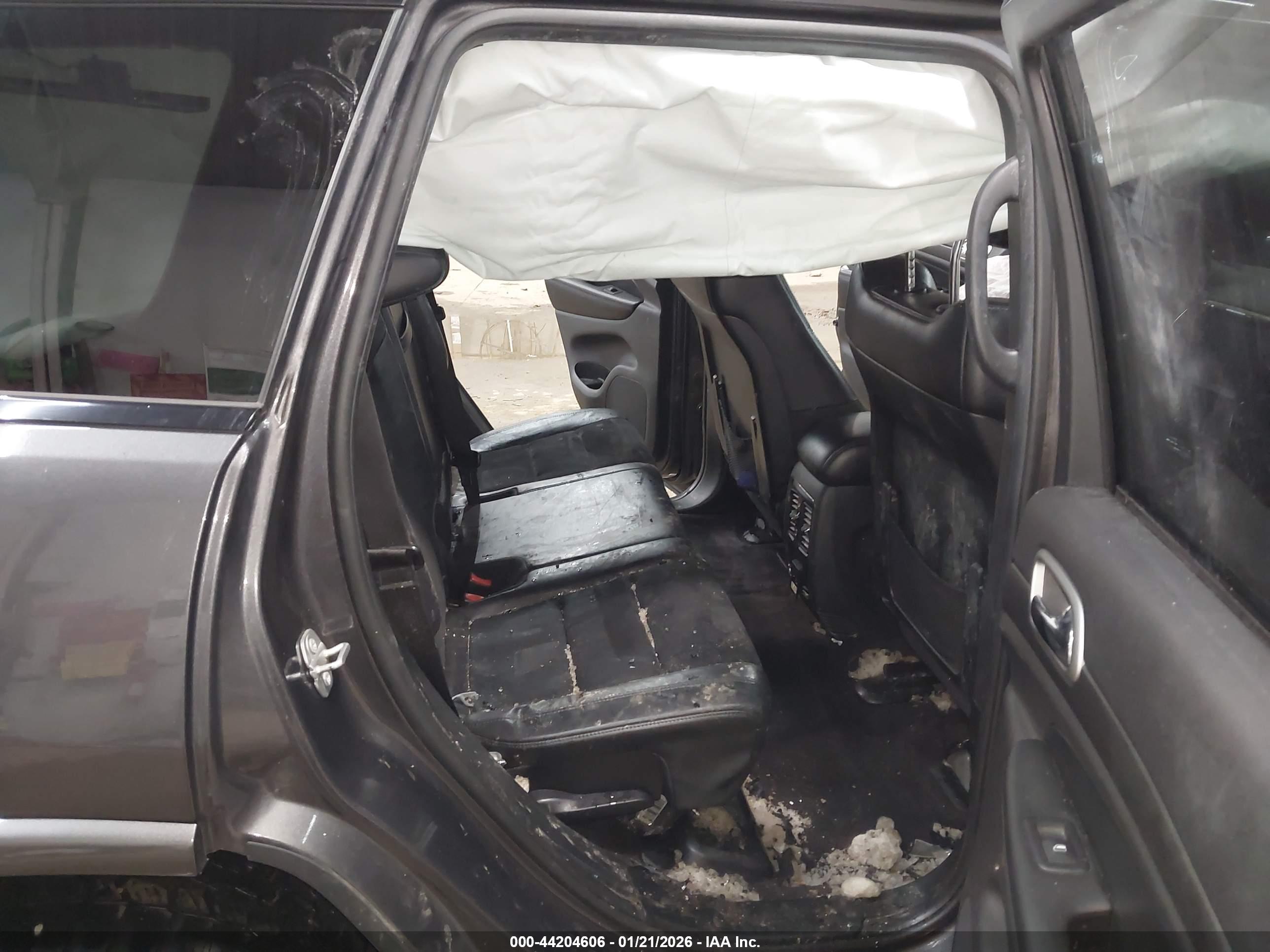 JEEP GRAND image 8