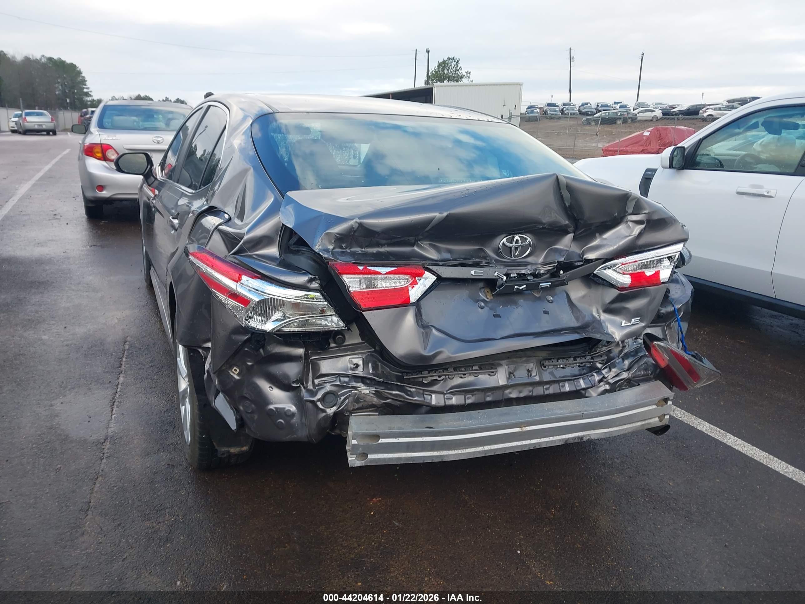 TOYOTA CAMRY image 6