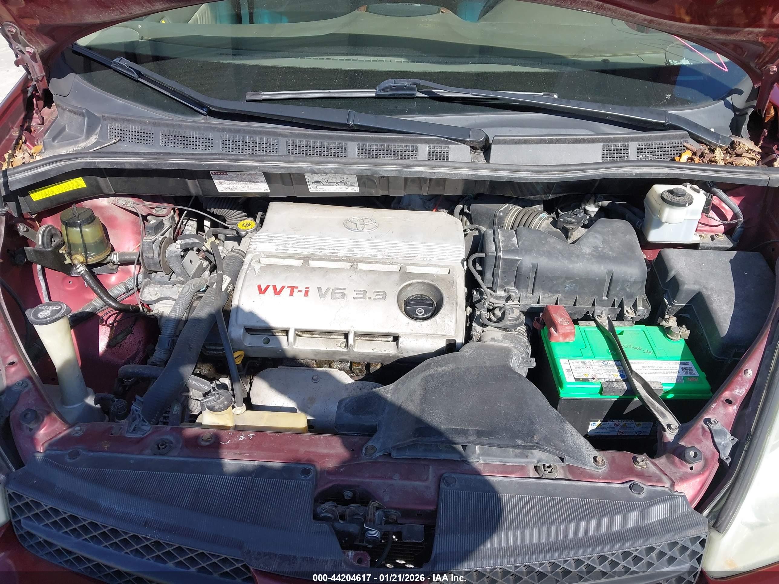 TOYOTA SIENNA image 10