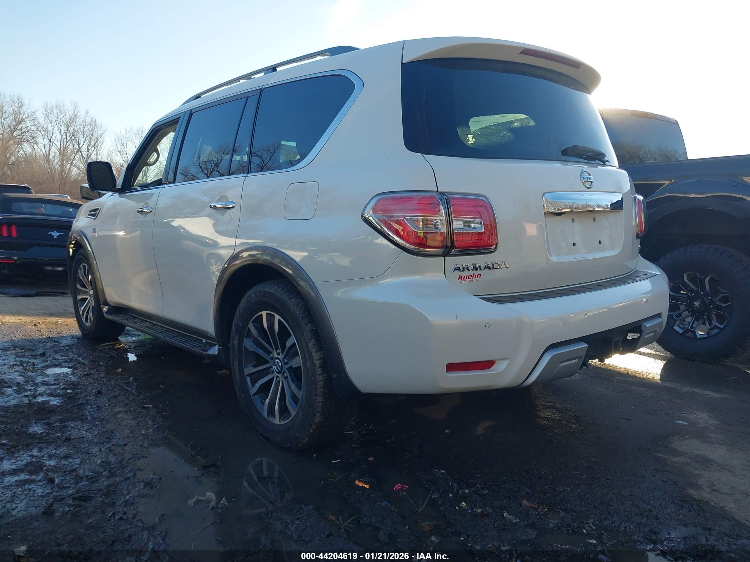 NISSAN ARMADA image 3