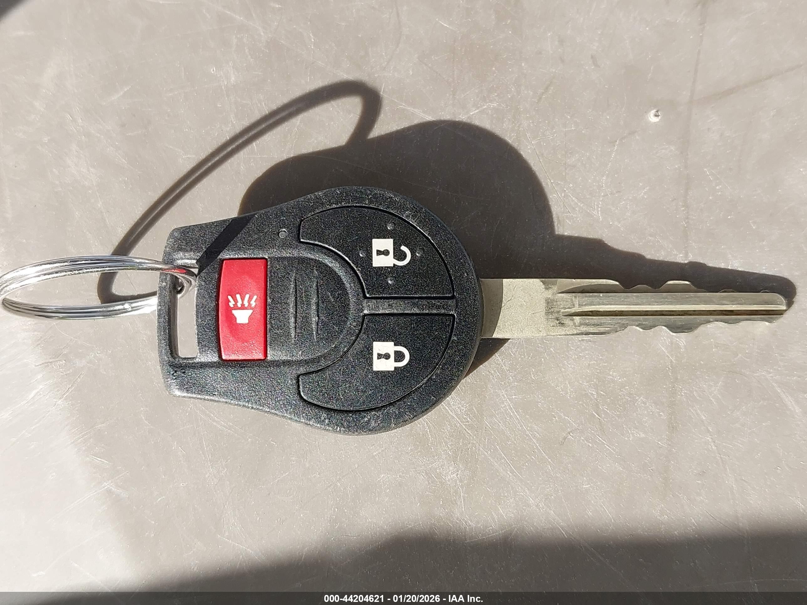 NISSAN VERSA image 11