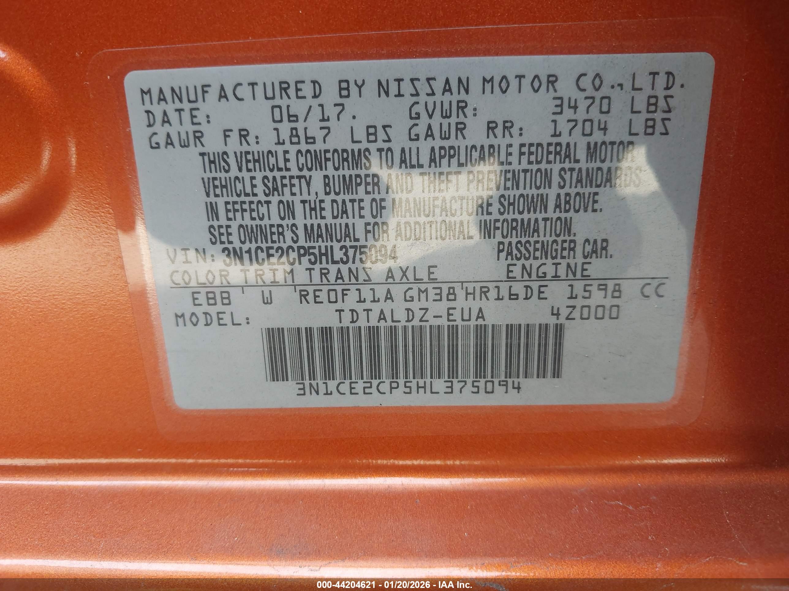NISSAN VERSA image 9
