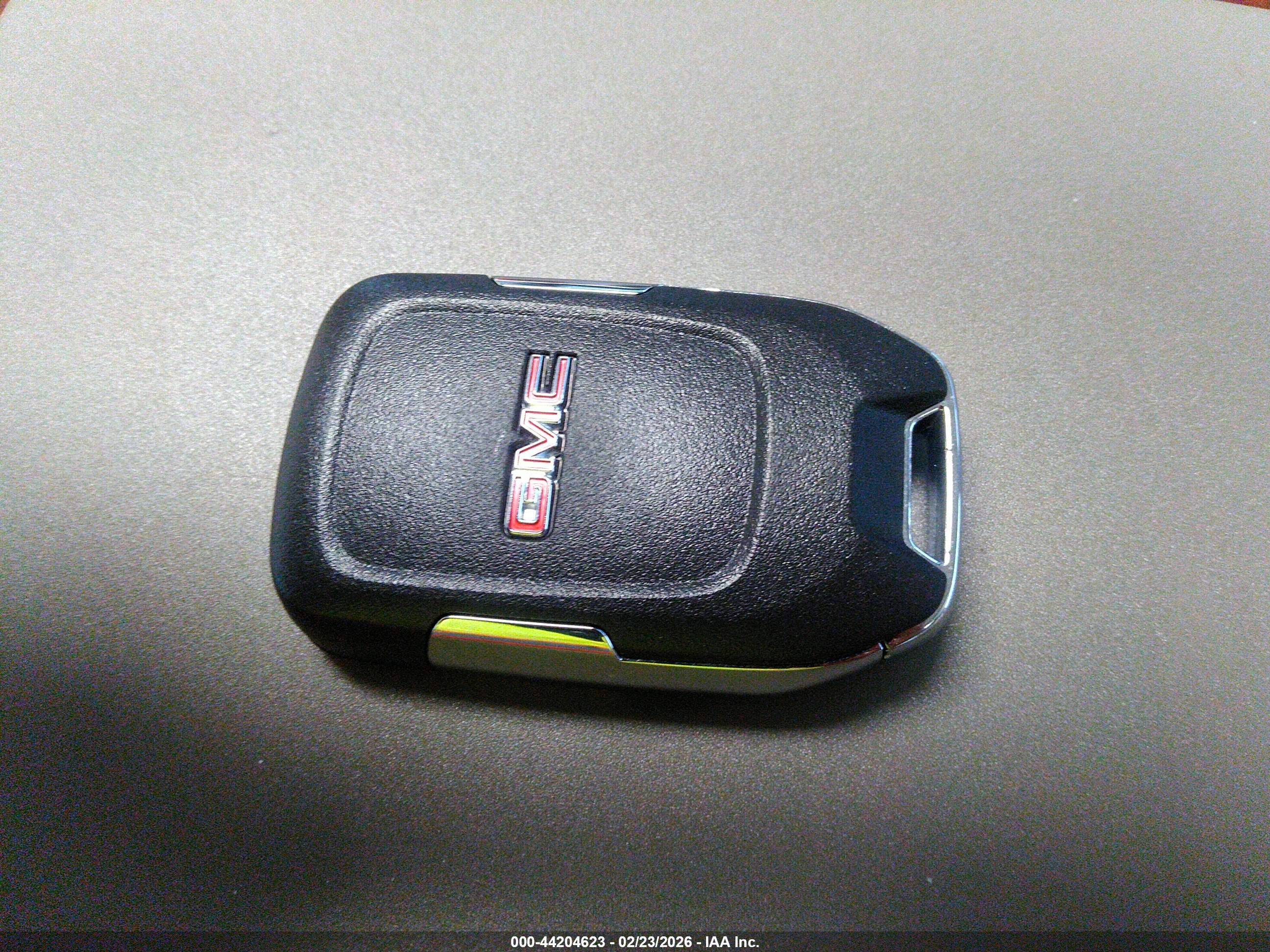 GMC ACADIA image 11