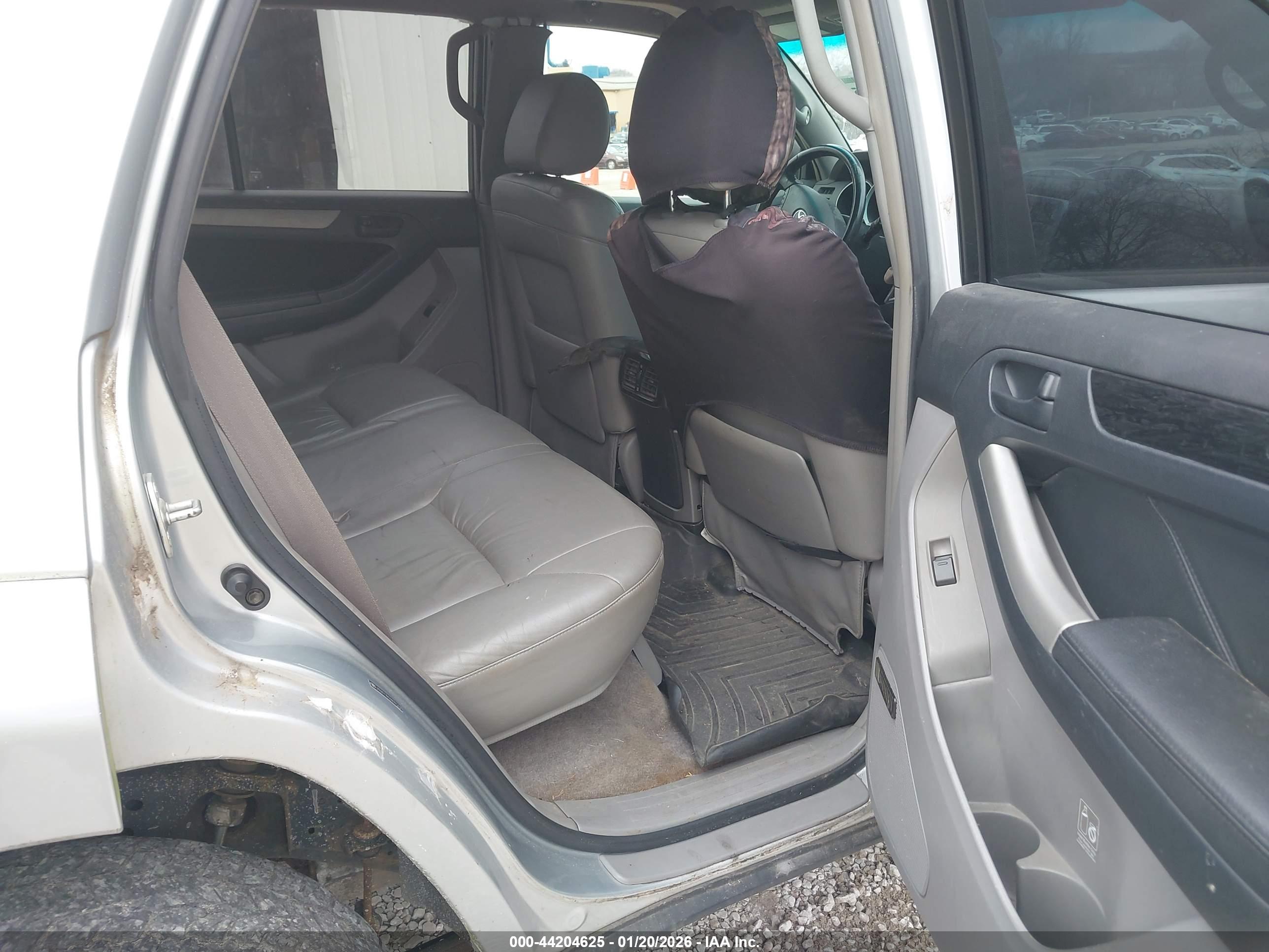 TOYOTA 4RUNNER image 8