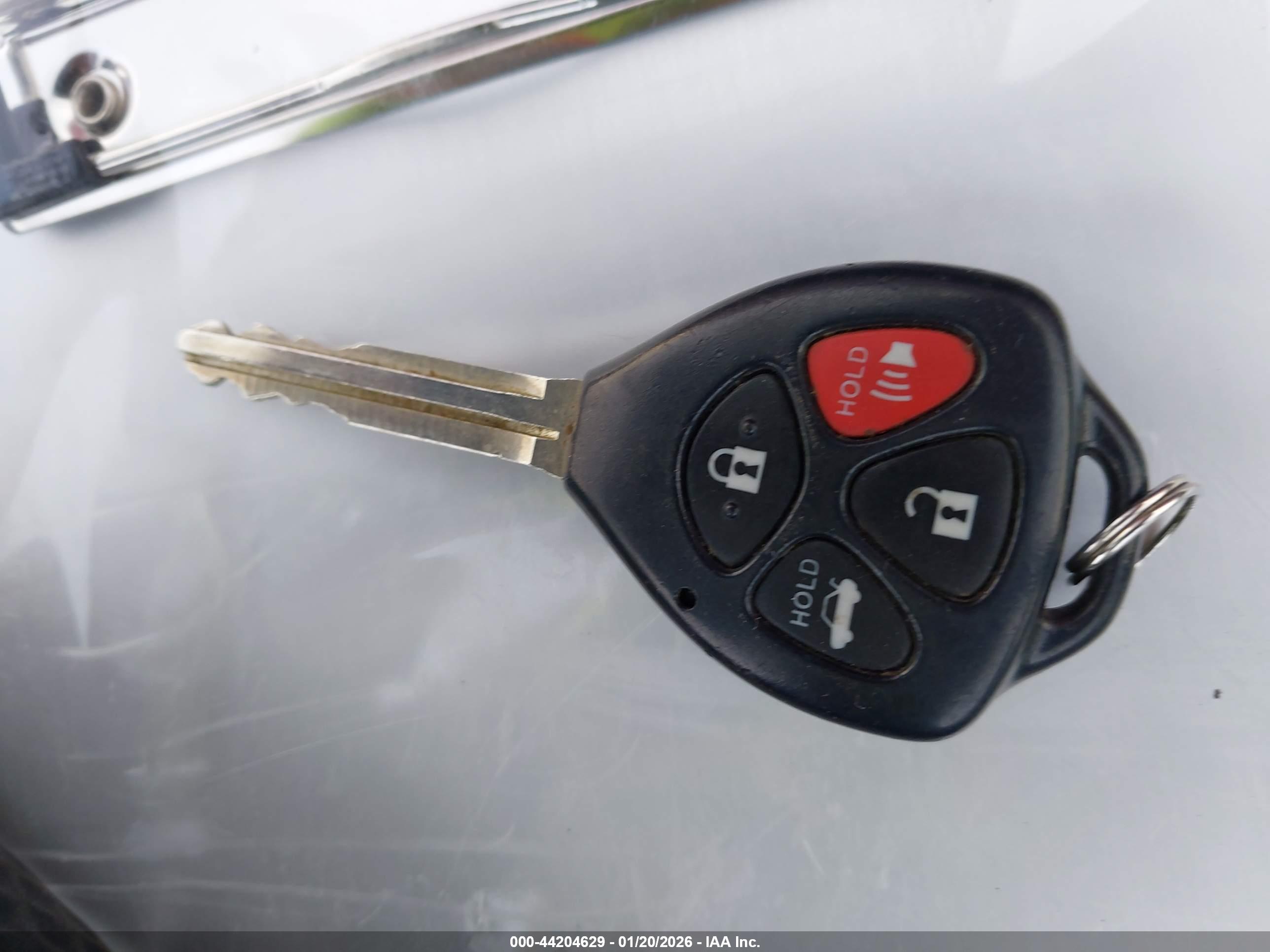 TOYOTA CAMRY image 11