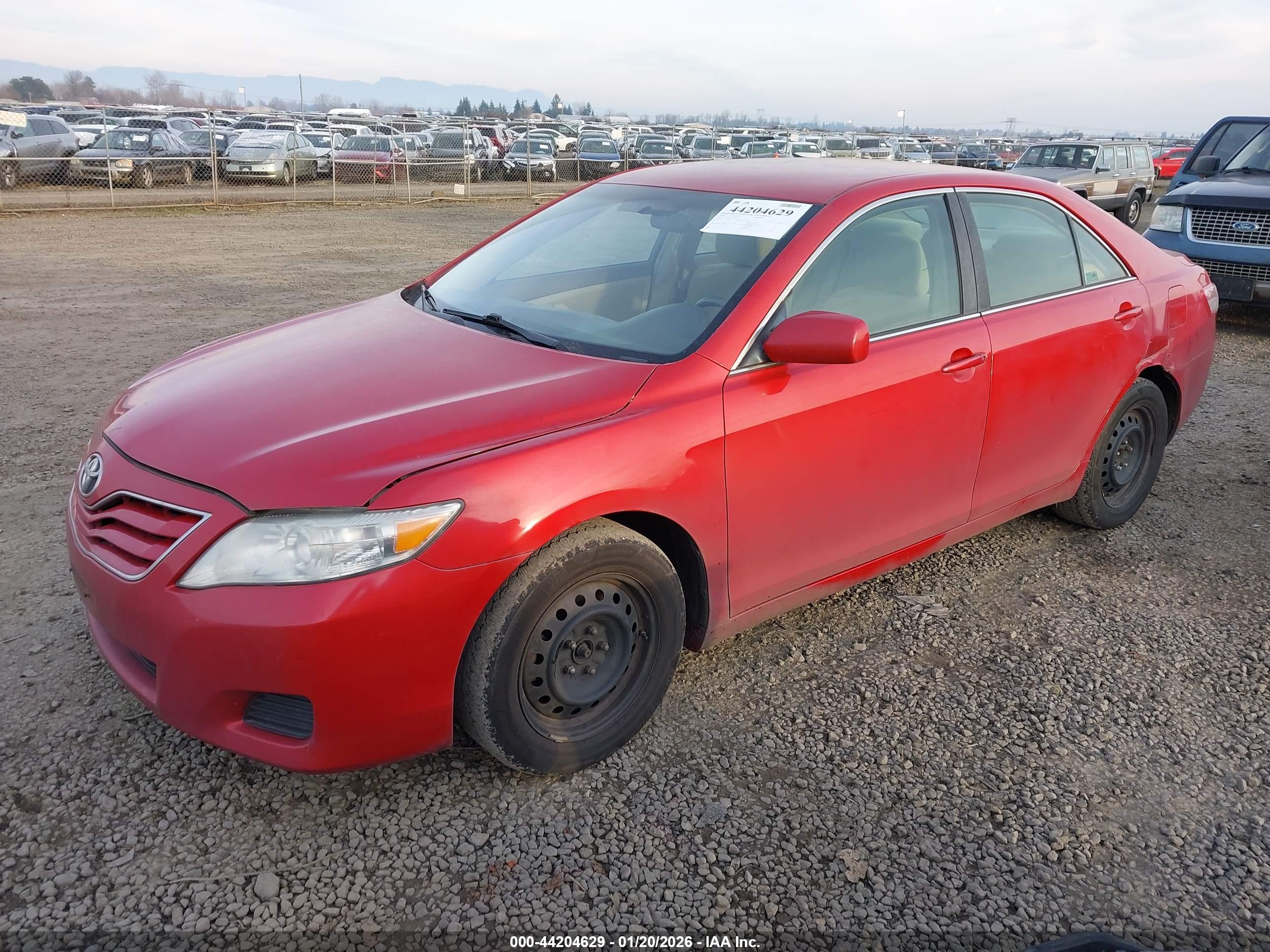 TOYOTA CAMRY image 2