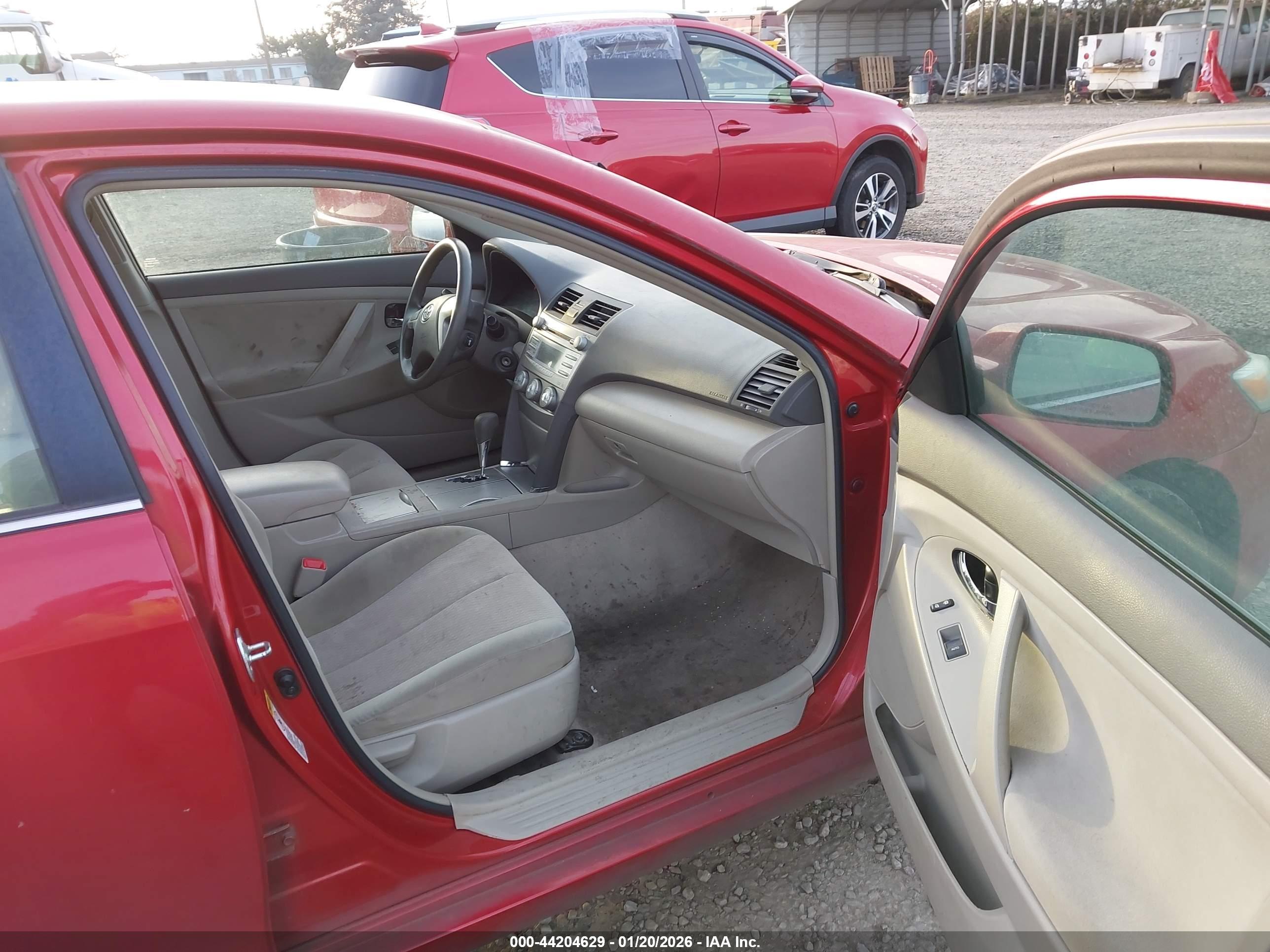 TOYOTA CAMRY image 5