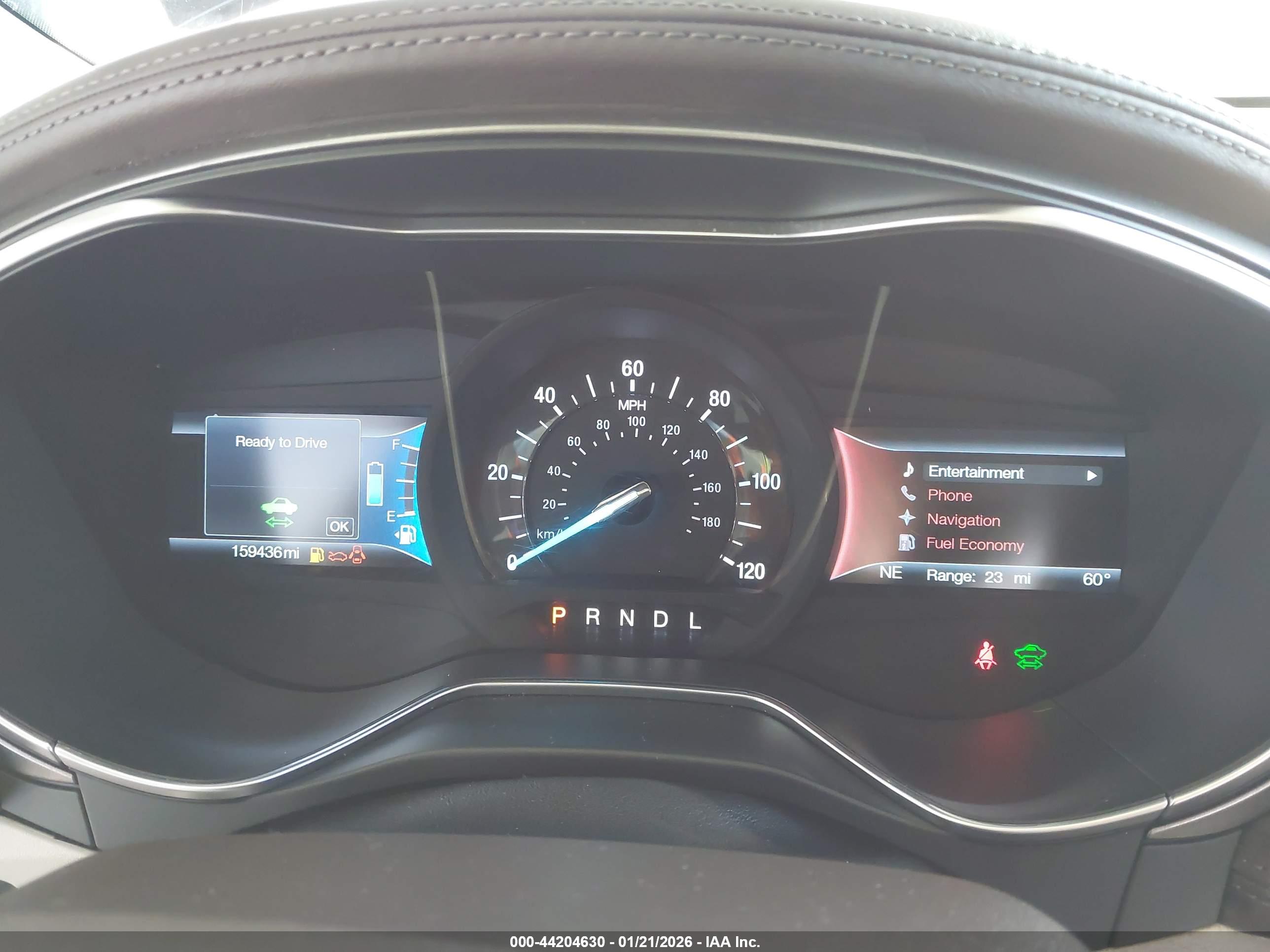 FORD FUSION image 7