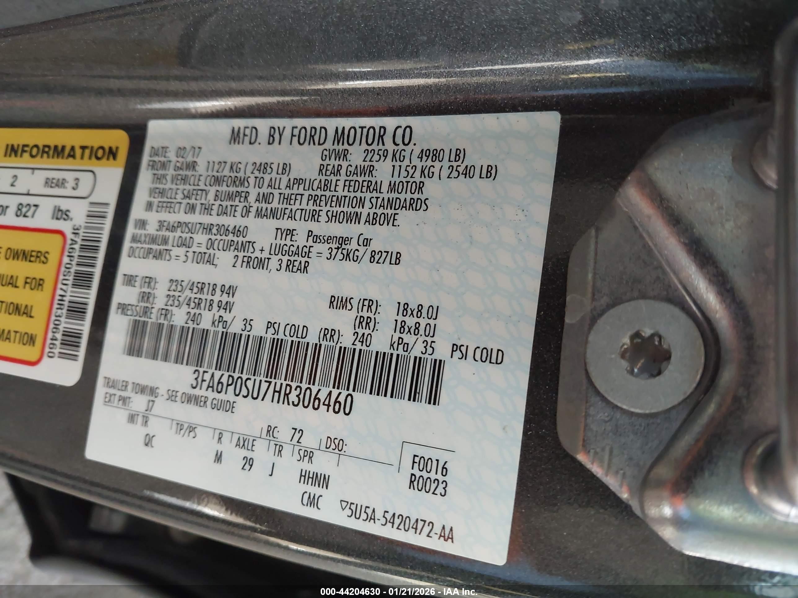 FORD FUSION image 9