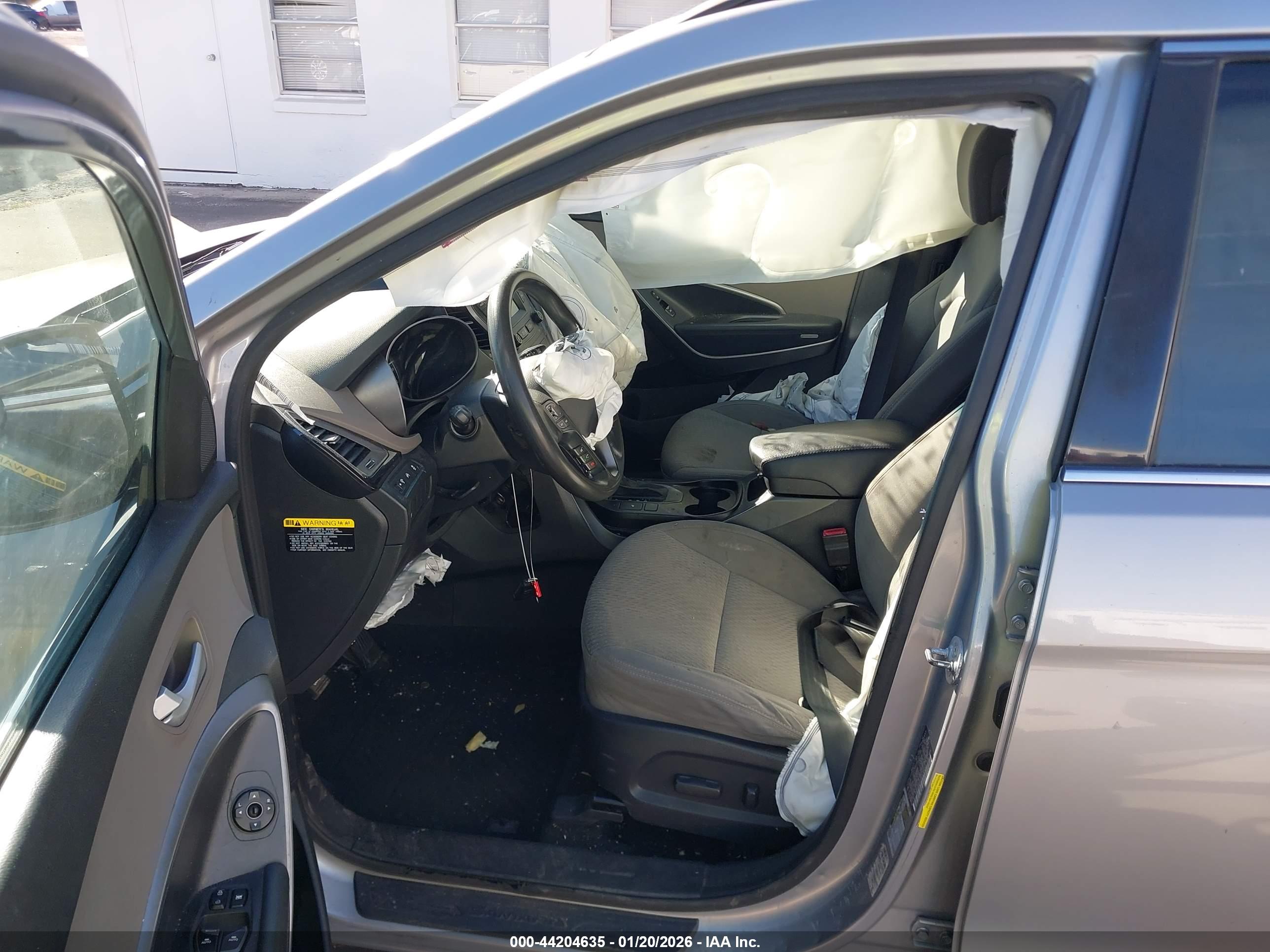HYUNDAI SANTA image 5