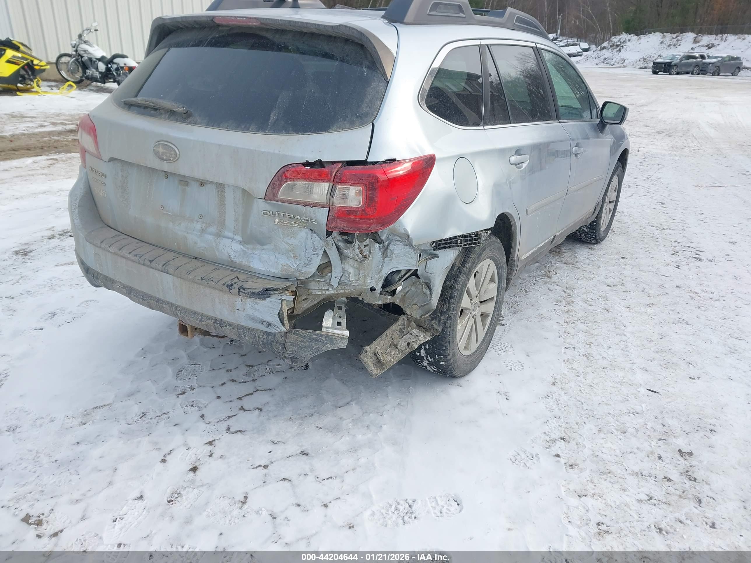 SUBARU OUTBACK image 6