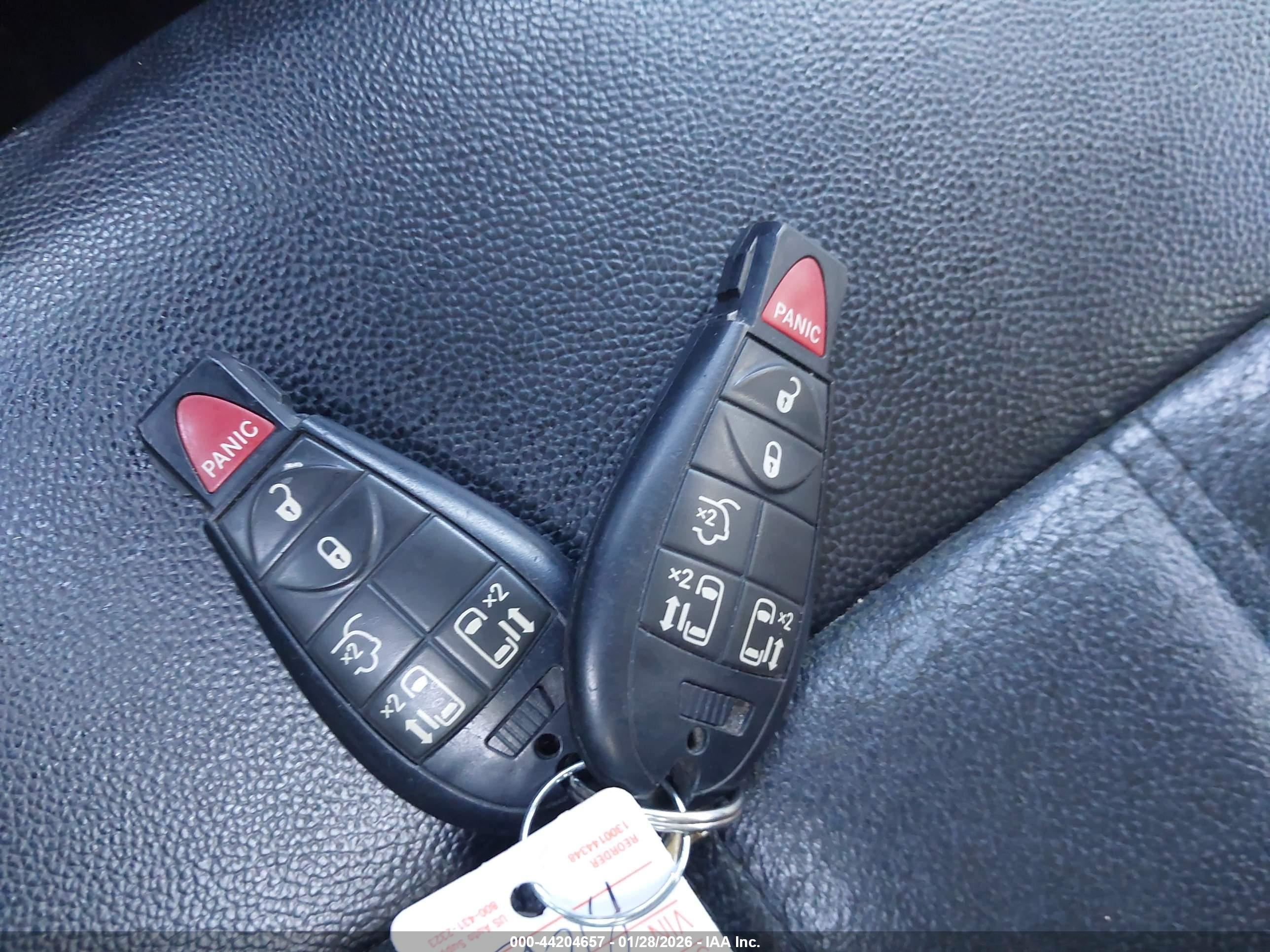 CHRYSLER TOWN image 11