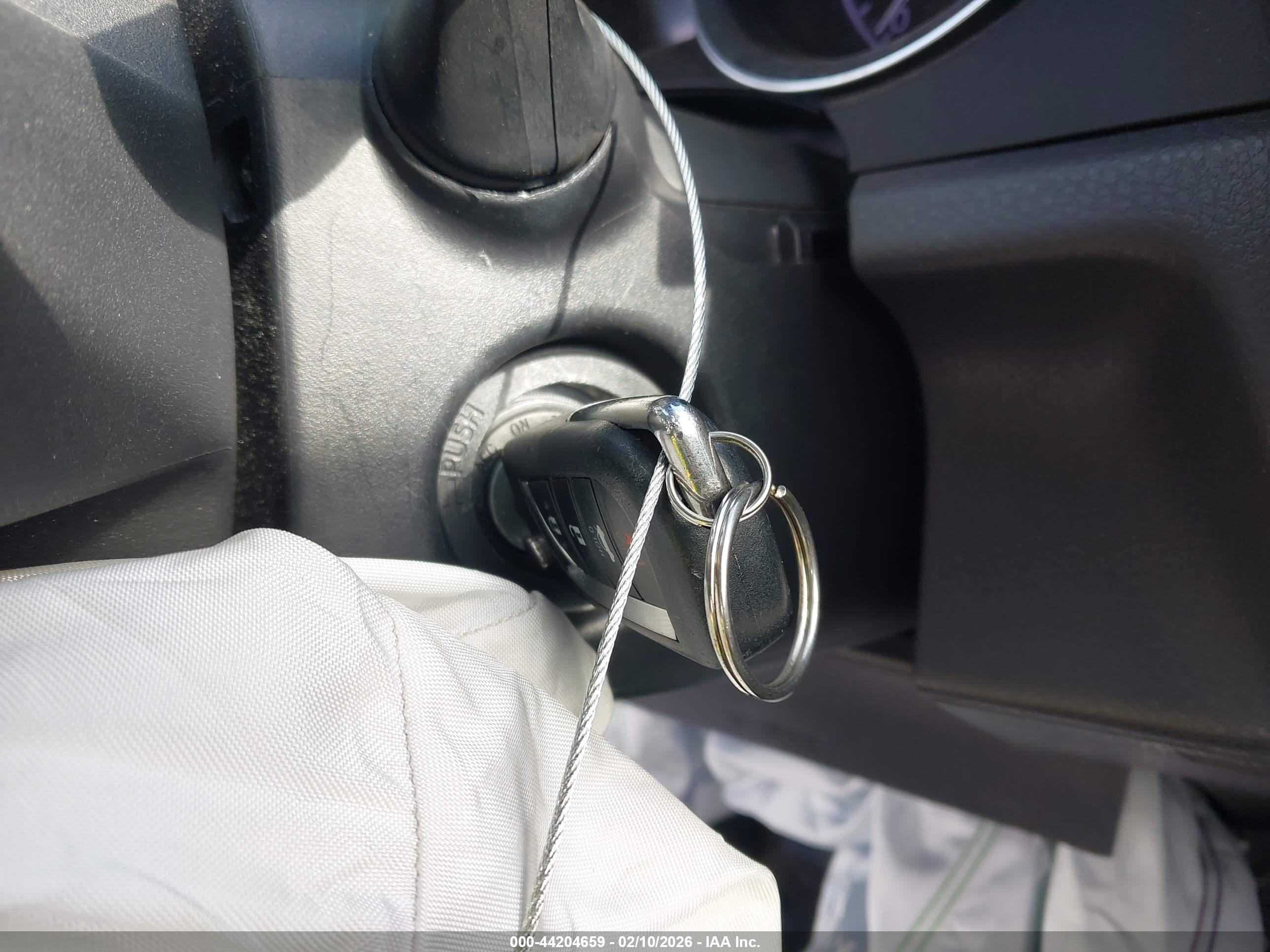 TOYOTA CAMRY image 11
