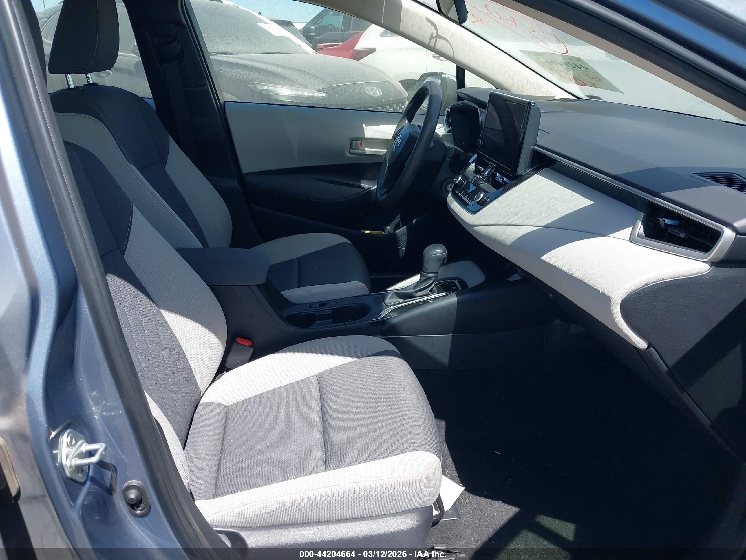 TOYOTA COROLLA image 5