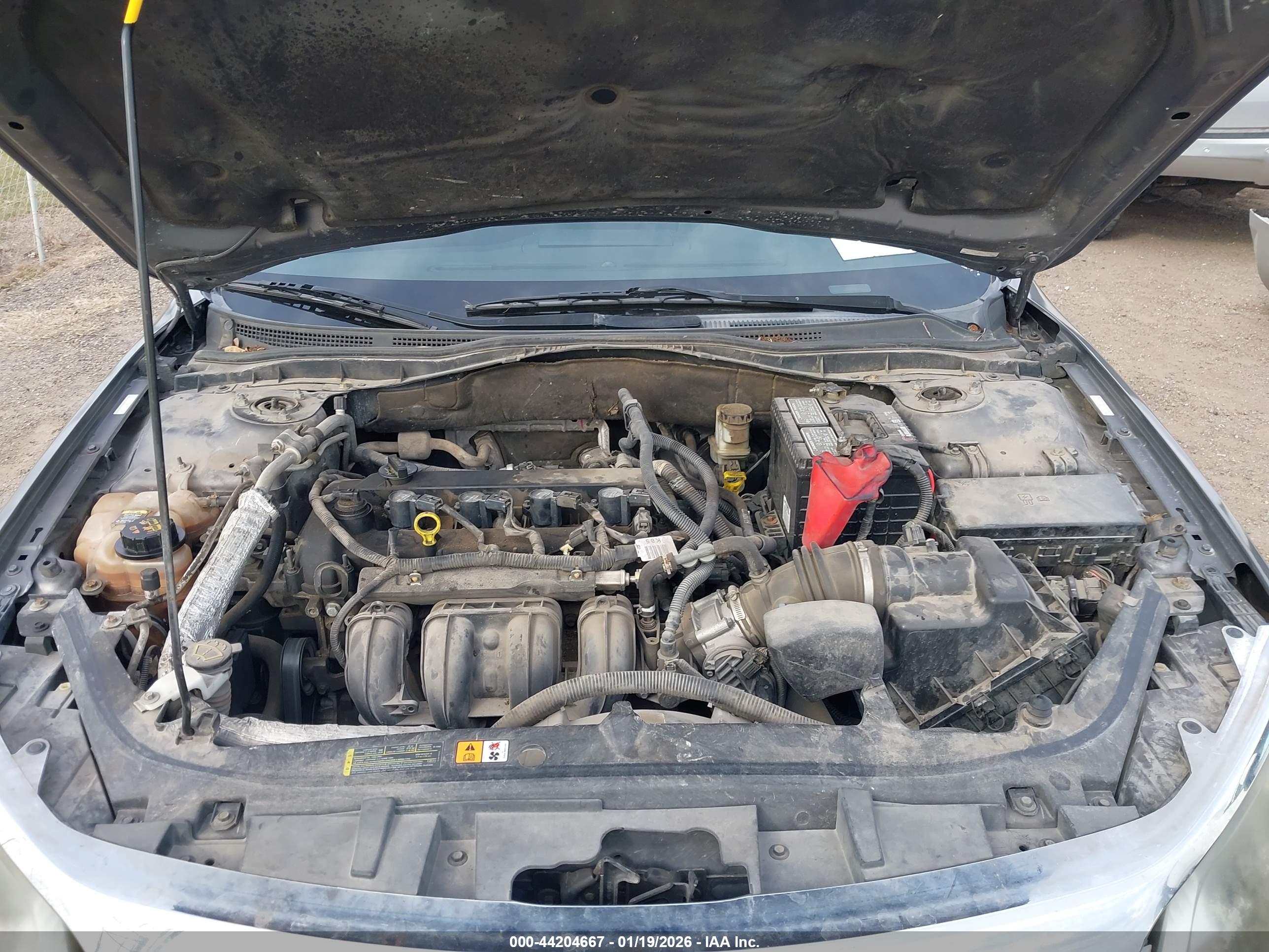 FORD FUSION image 10