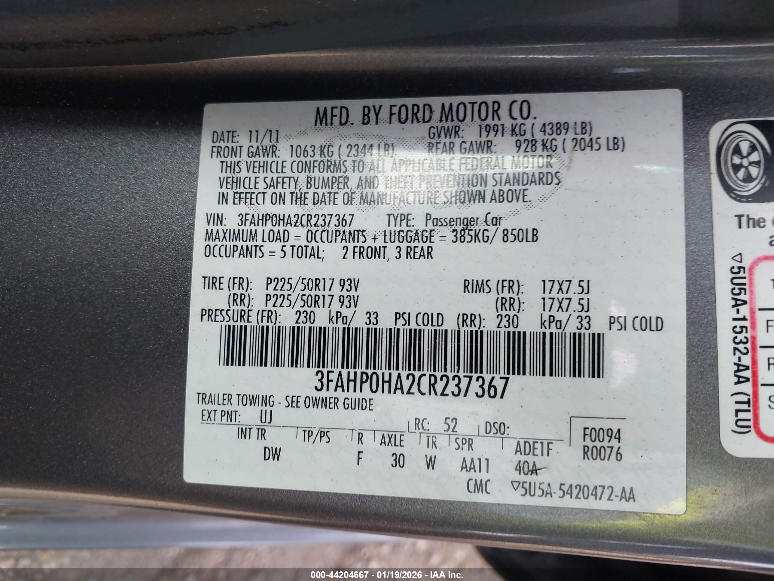 FORD FUSION image 9